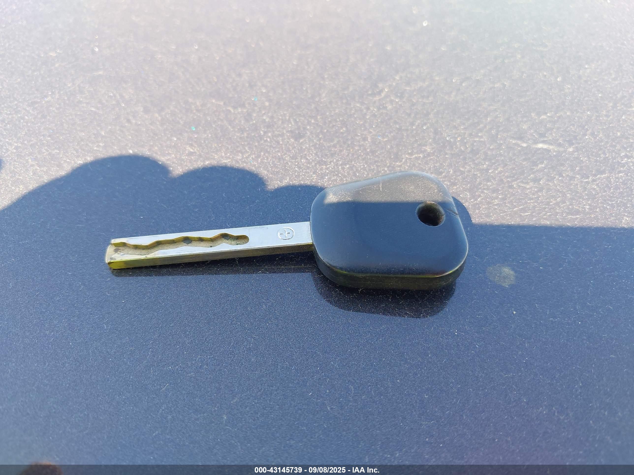 CHEVROLET EXPRESS image 11