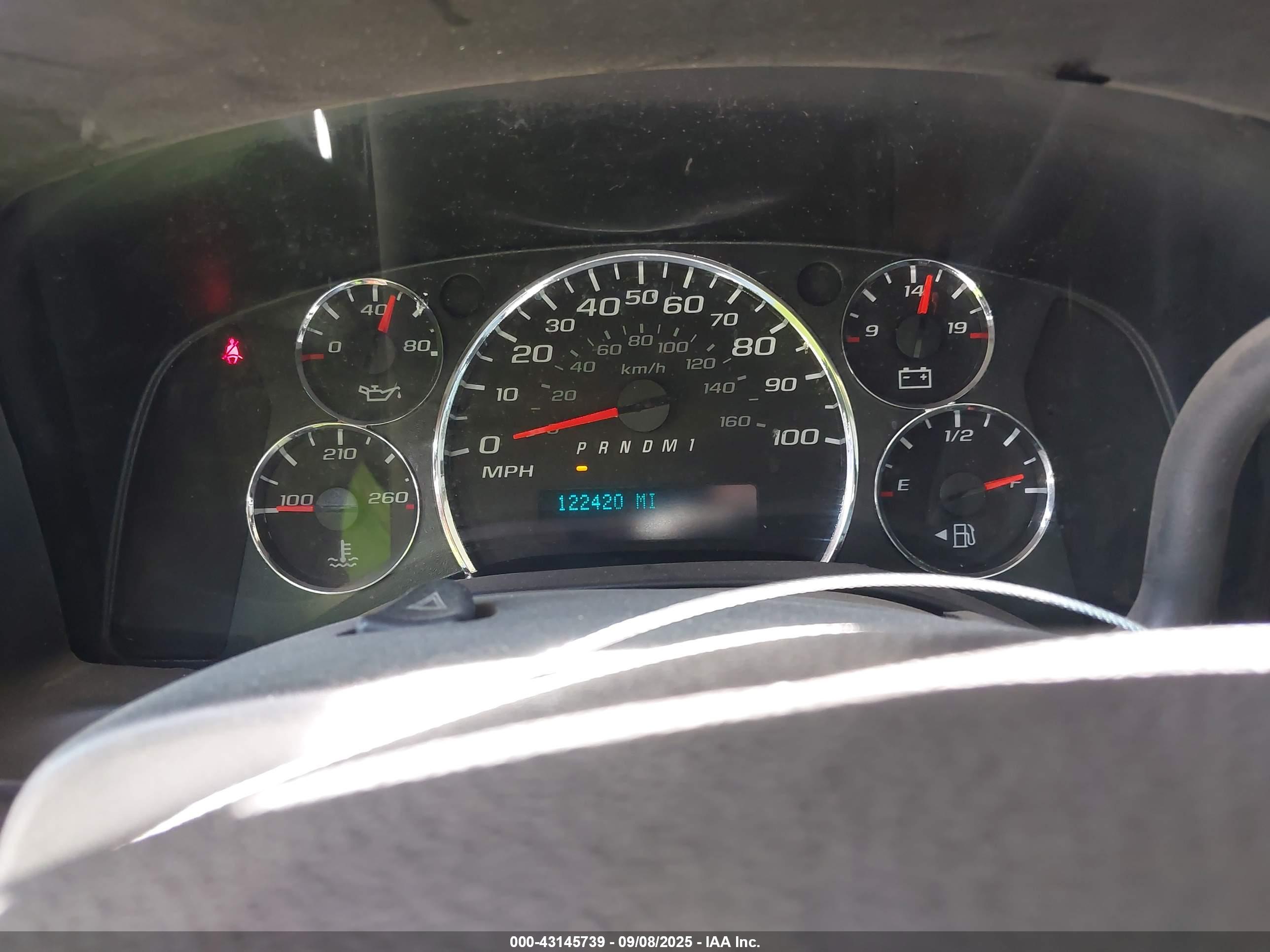 CHEVROLET EXPRESS image 7