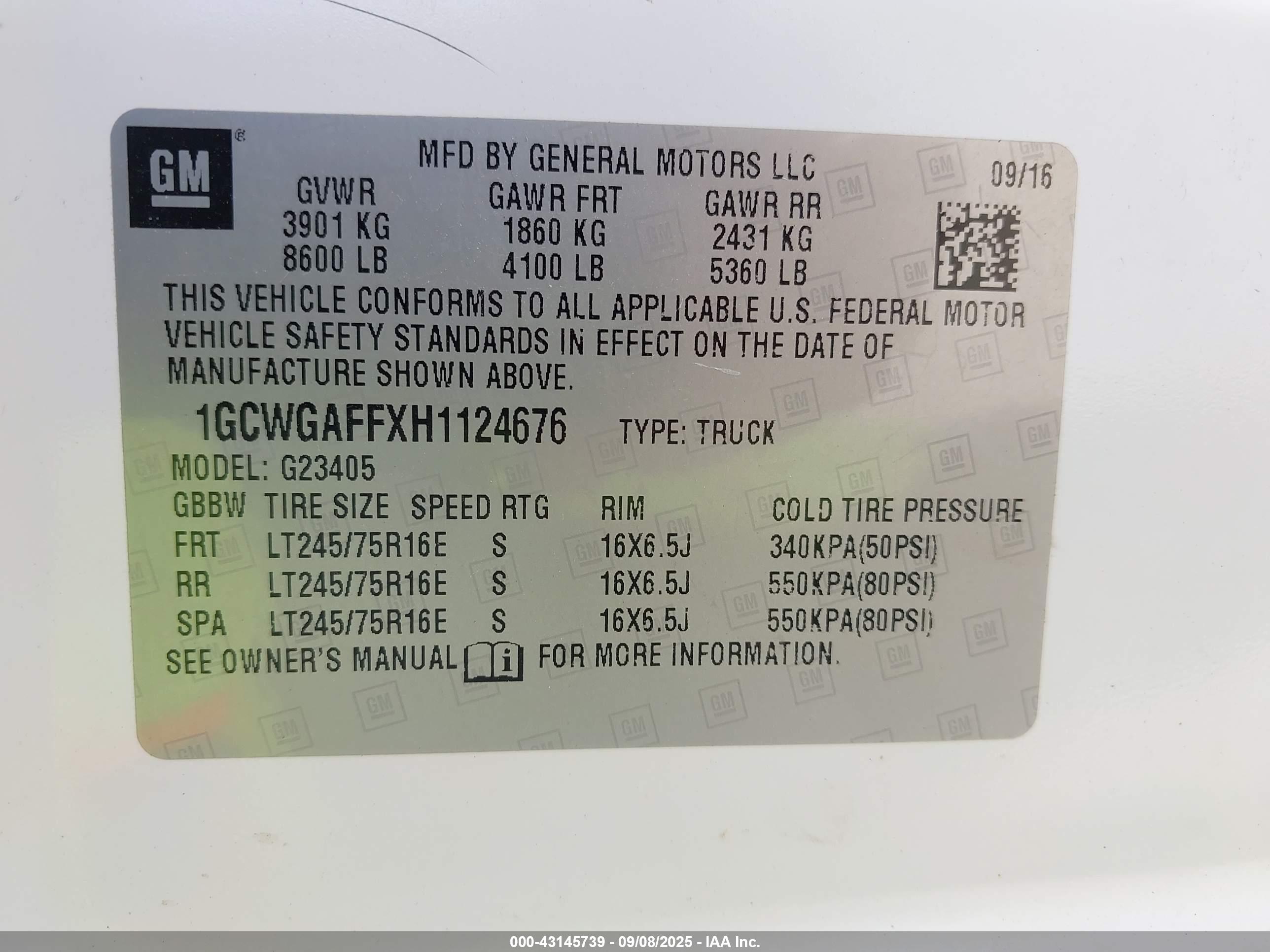 CHEVROLET EXPRESS image 9