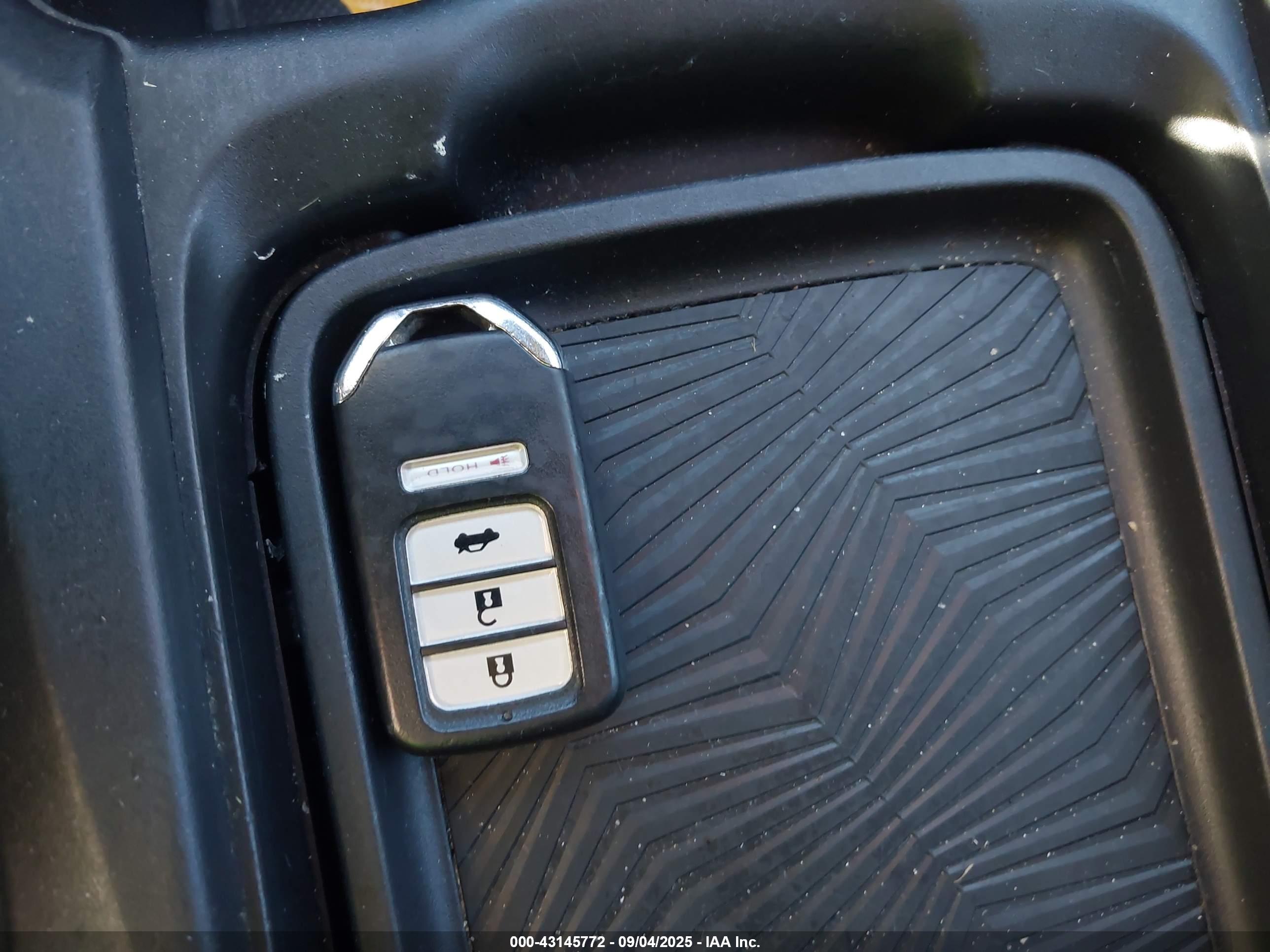 HONDA CR-V image 11