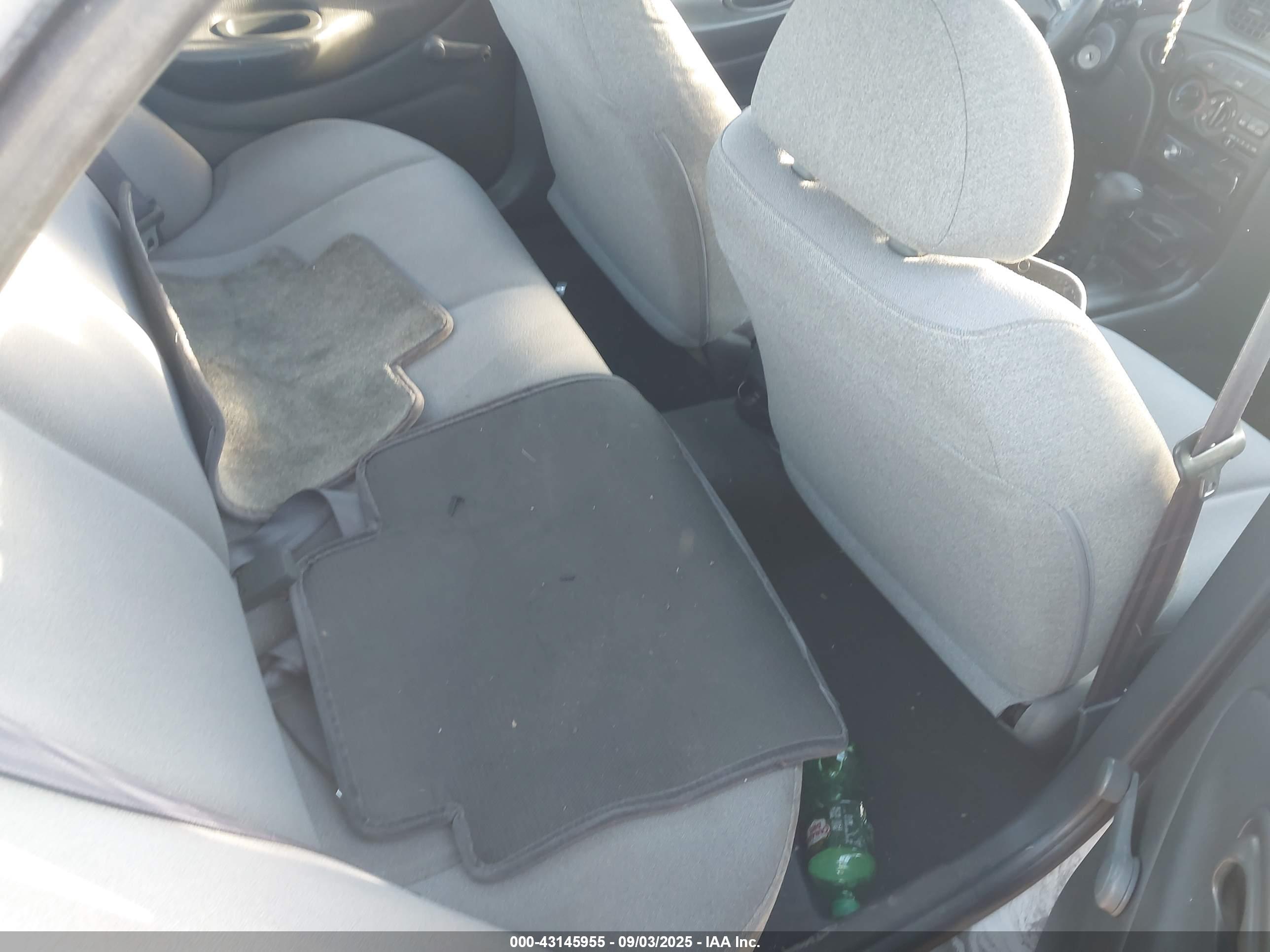 HYUNDAI ELANTRA image 8