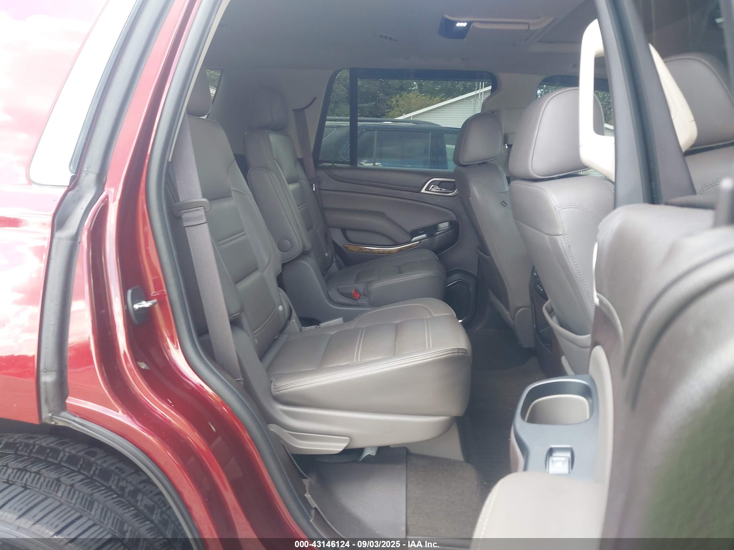 GMC YUKON image 8
