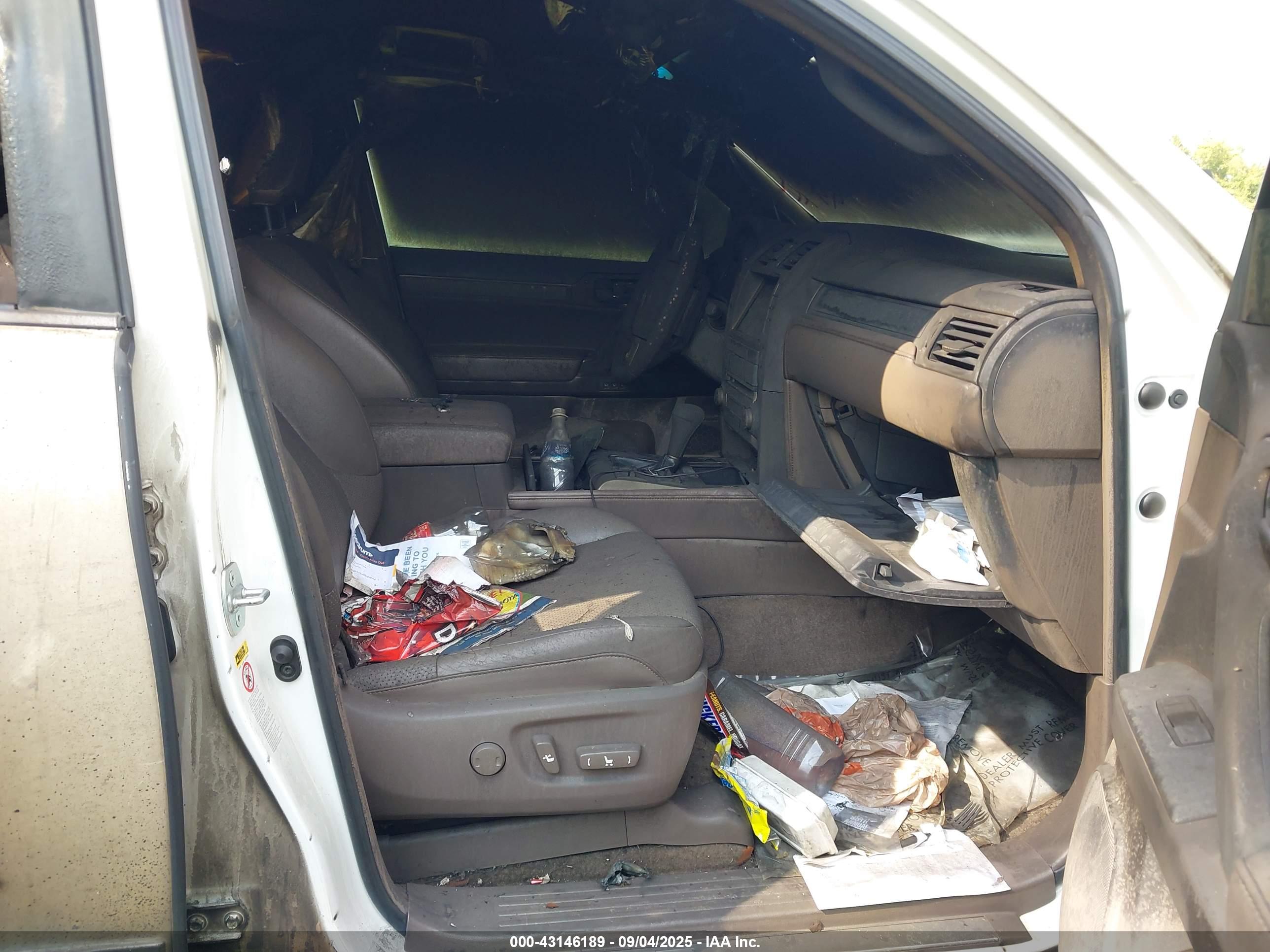 LEXUS GX image 5