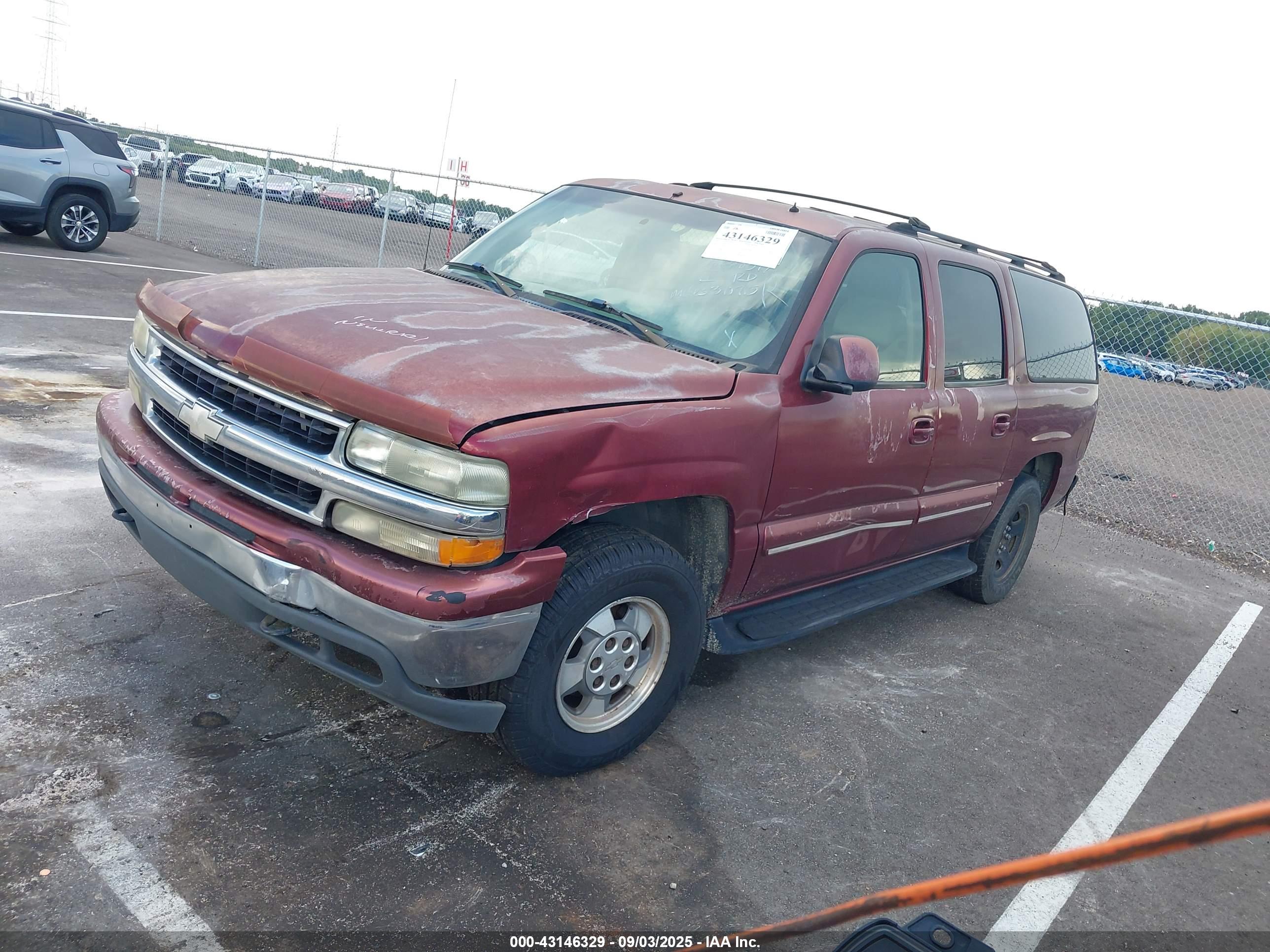 CHEVROLET SUBURBAN image 2