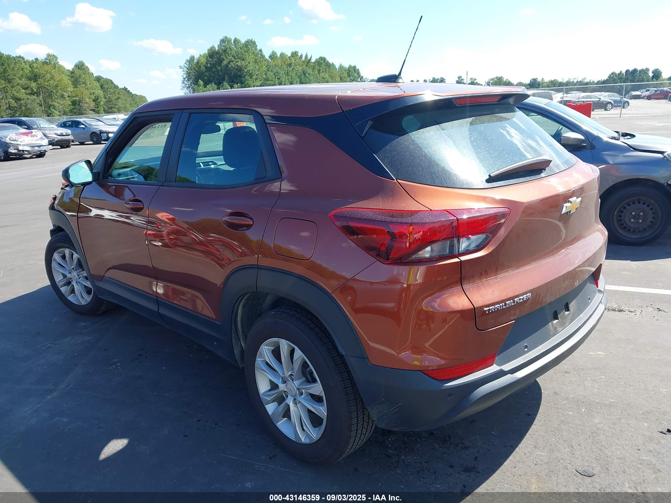 CHEVROLET TRAILBLAZER image 3