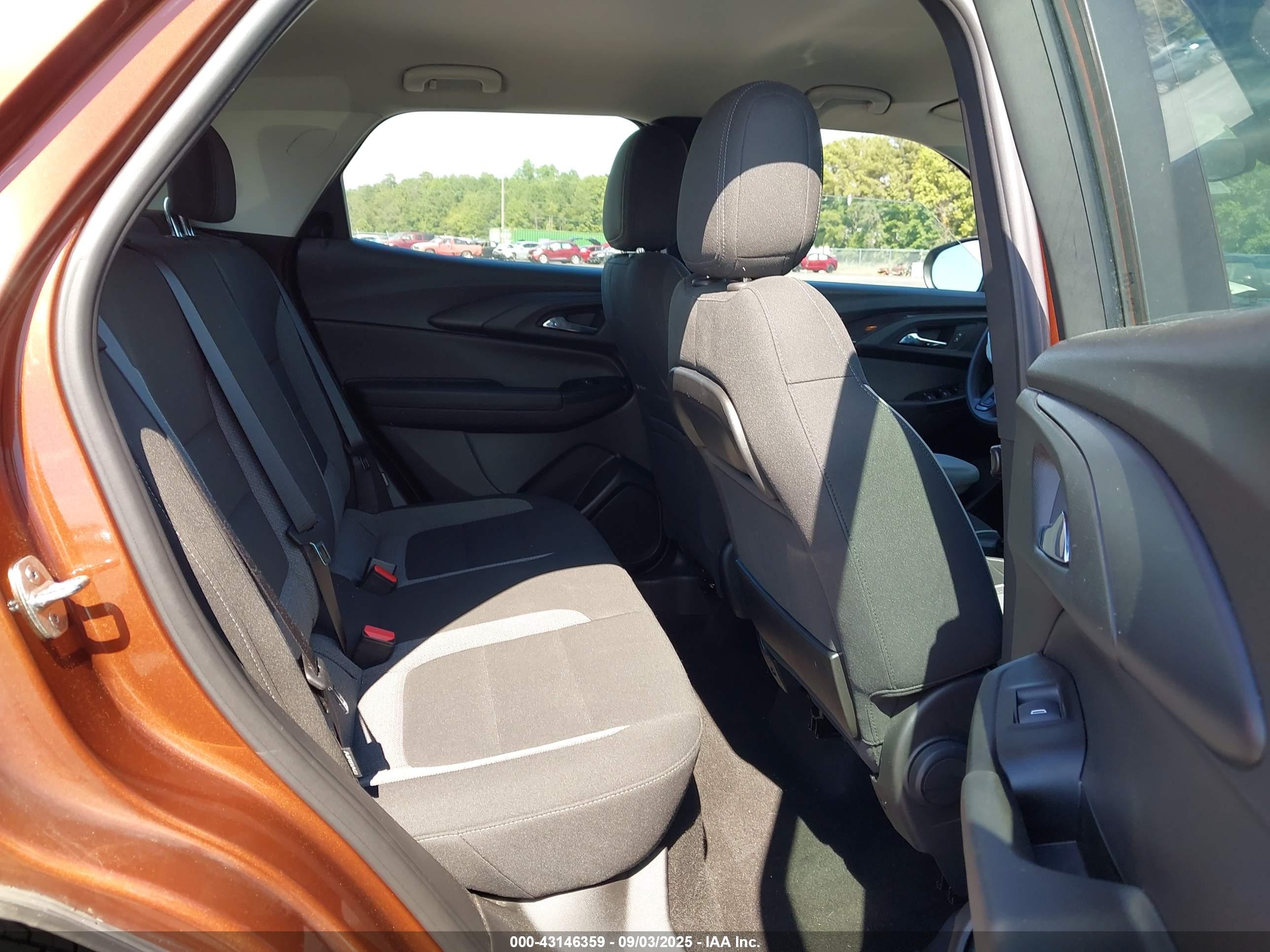 CHEVROLET TRAILBLAZER image 8