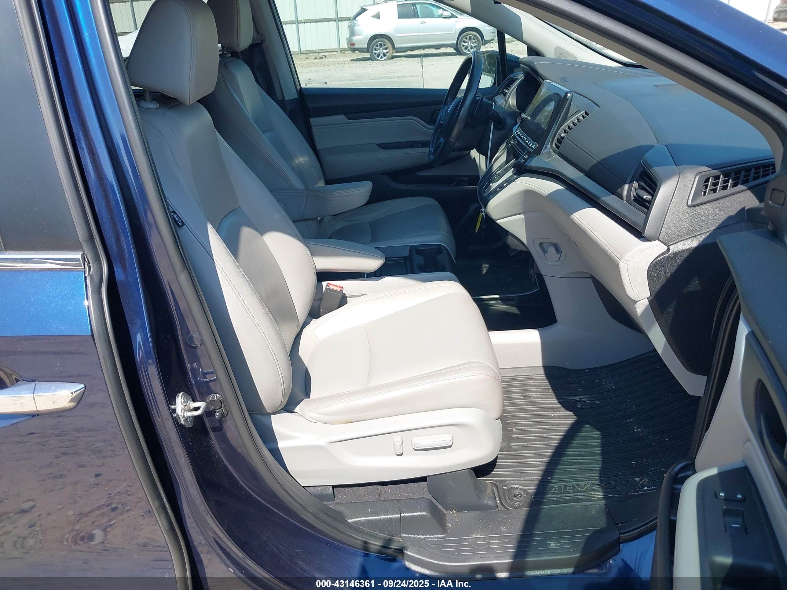 HONDA ODYSSEY image 5