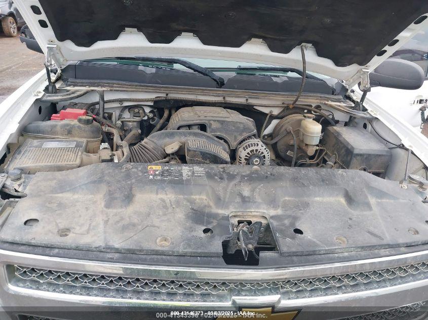 CHEVROLET SILVERADO image 10