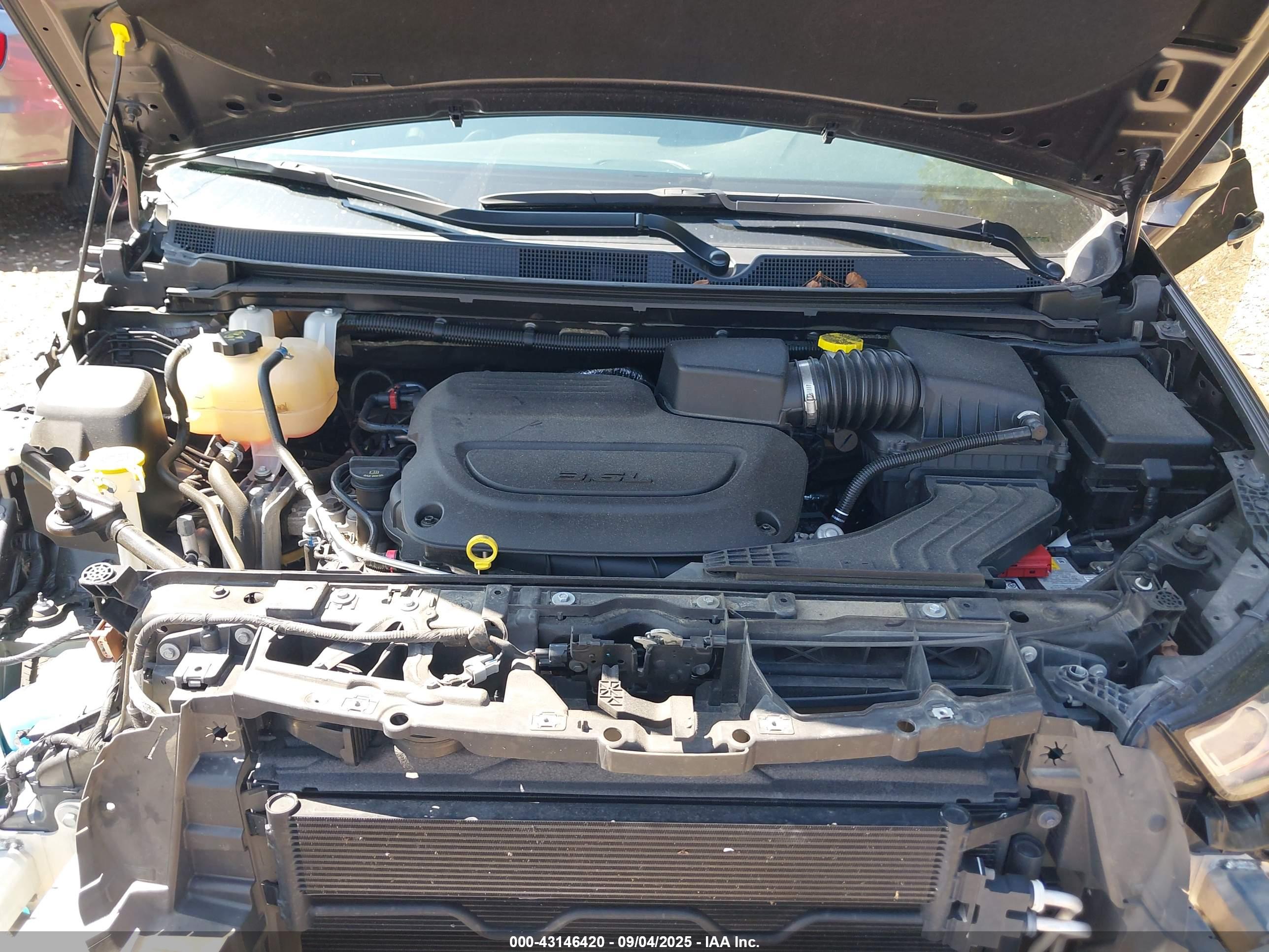 CHRYSLER PACIFICA image 10