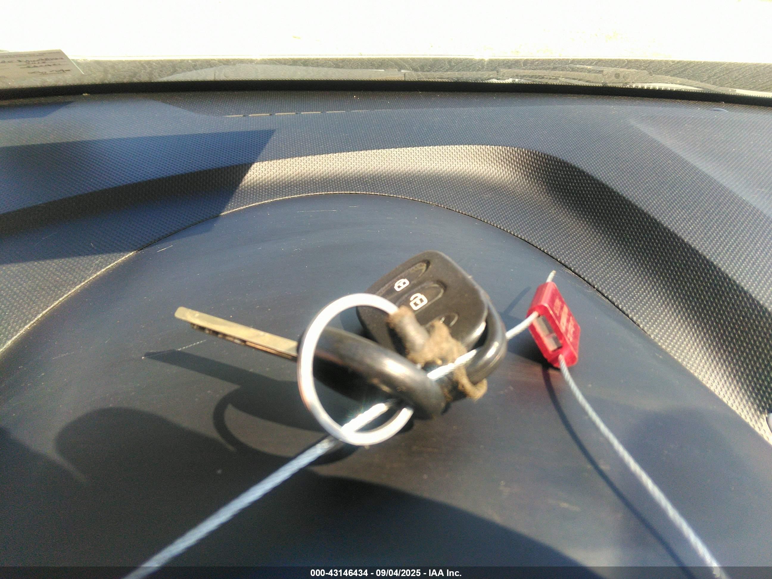 HYUNDAI ACCENT image 11