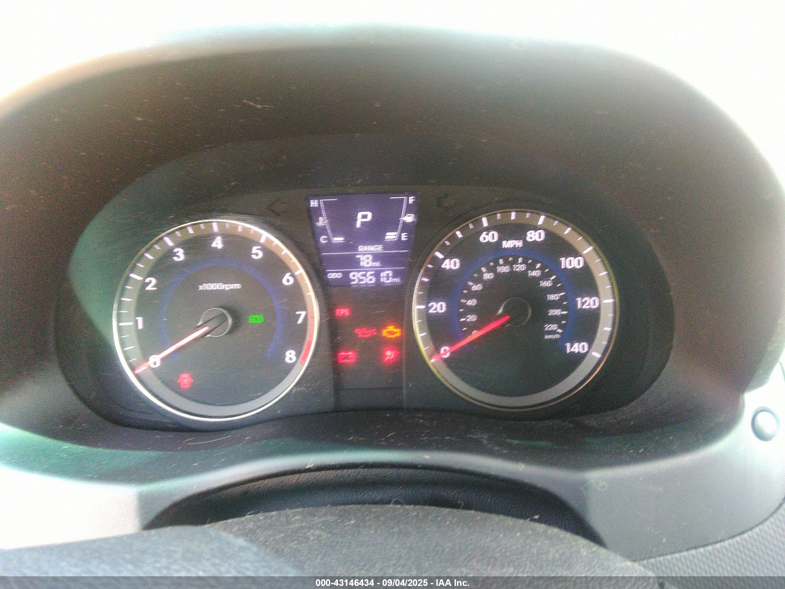 HYUNDAI ACCENT image 7