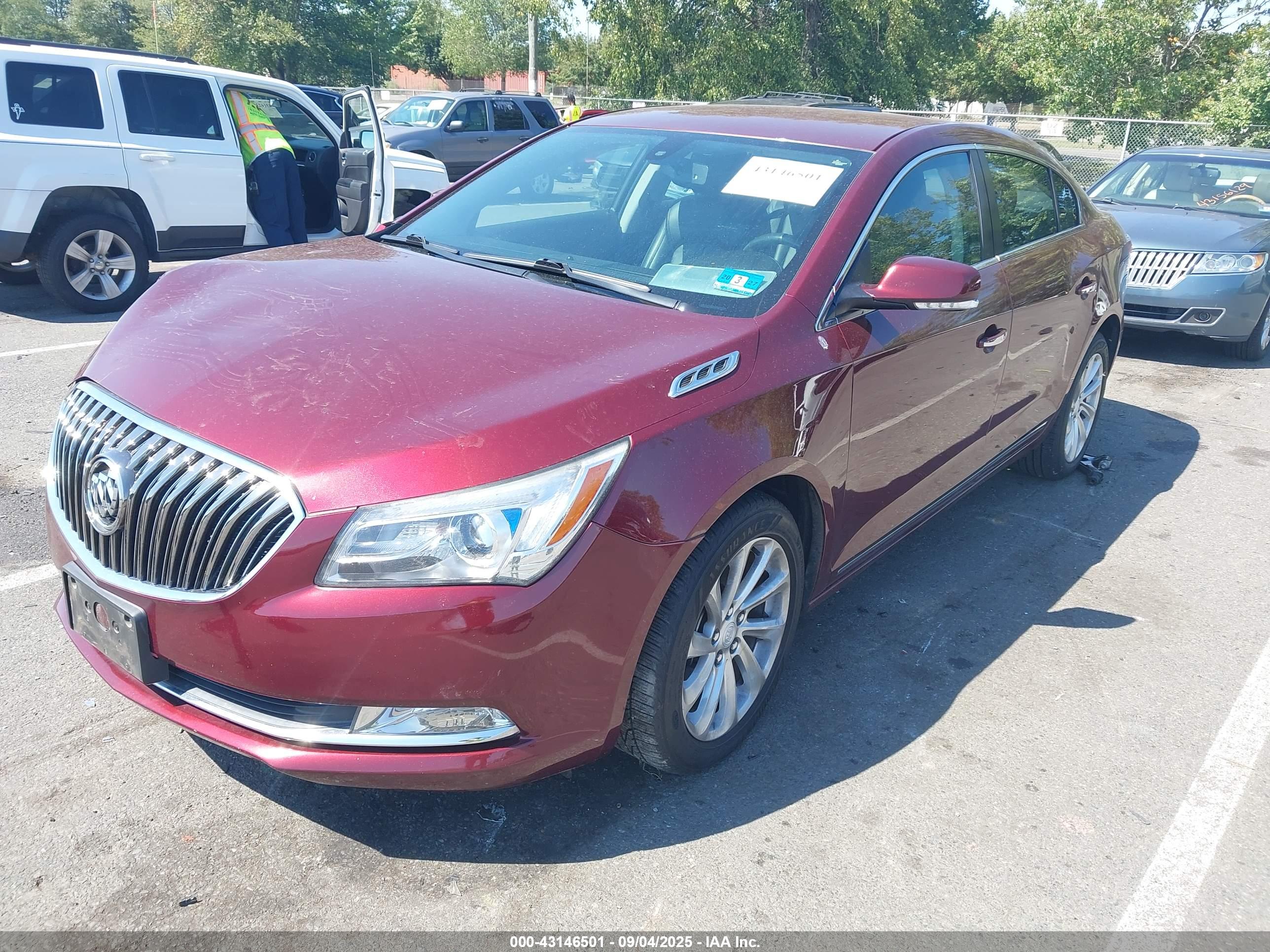 BUICK LACROSSE image 2