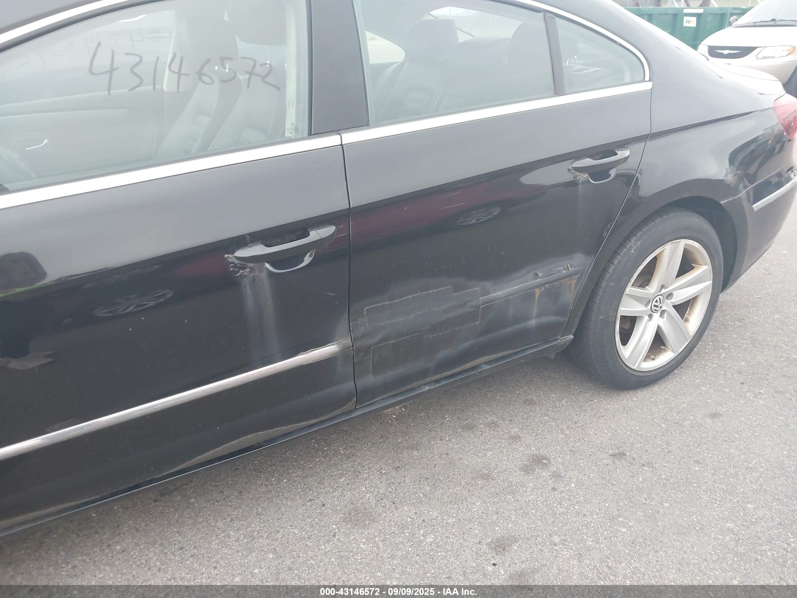 VOLKSWAGEN CC image 6