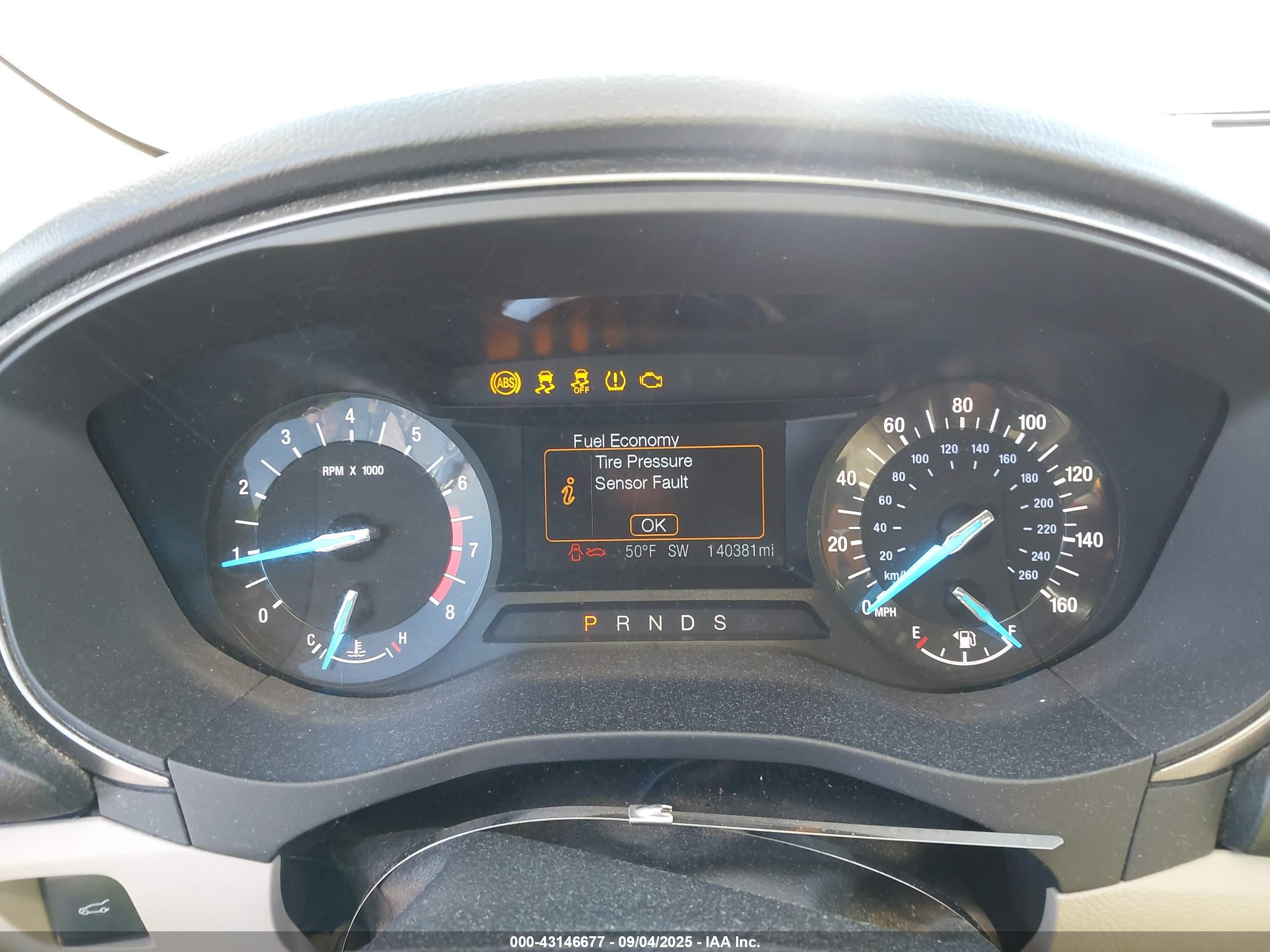 FORD FUSION image 7