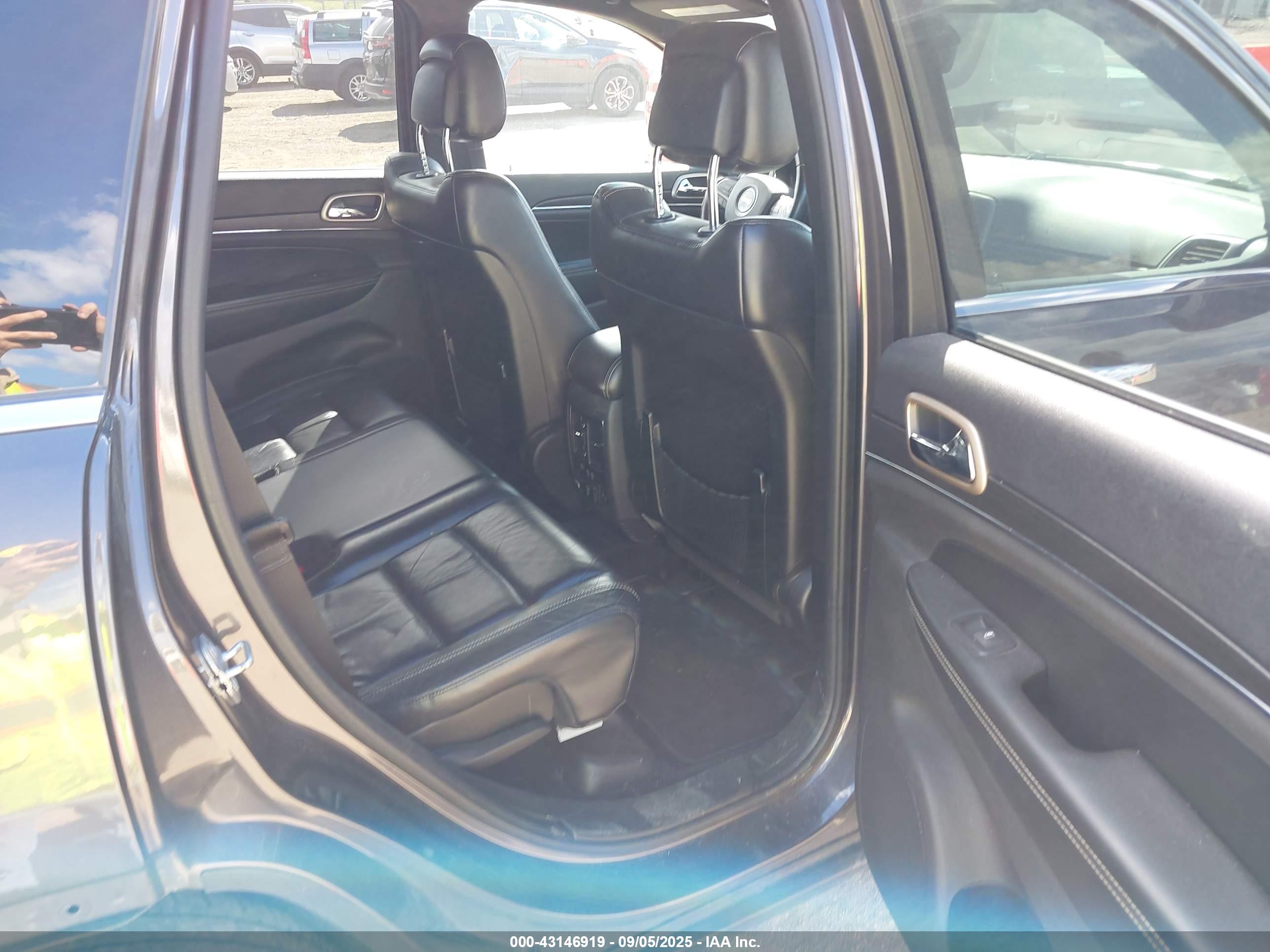 JEEP GRAND image 8