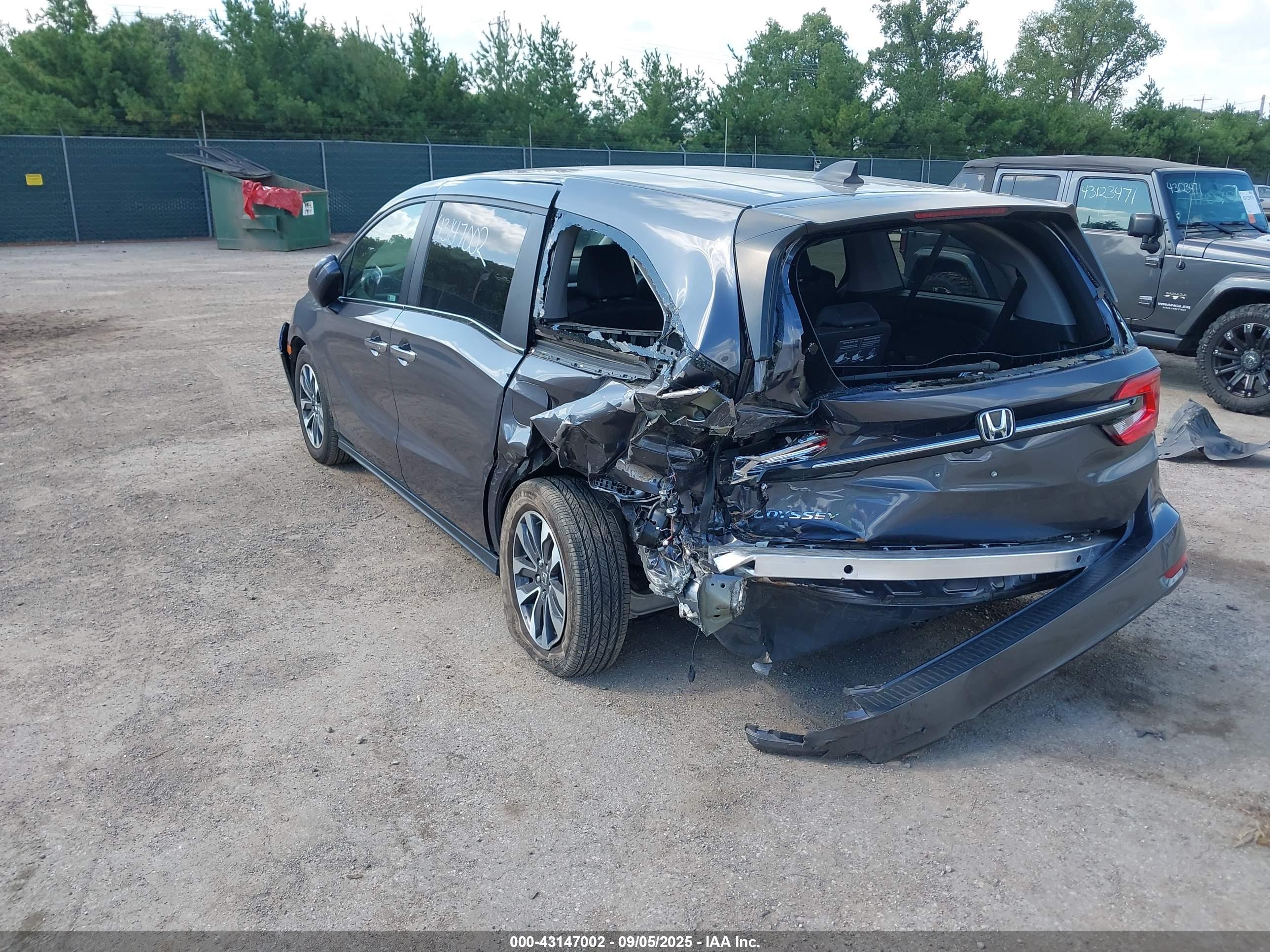 HONDA ODYSSEY image 3