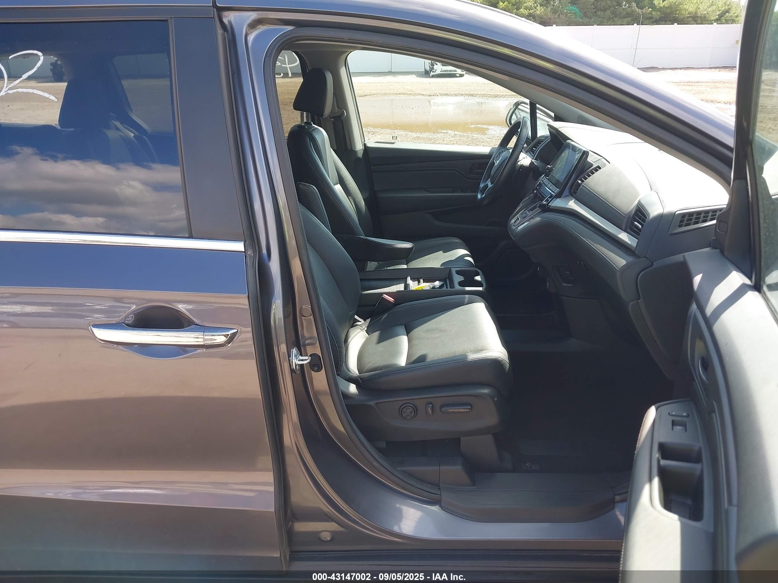 HONDA ODYSSEY image 5