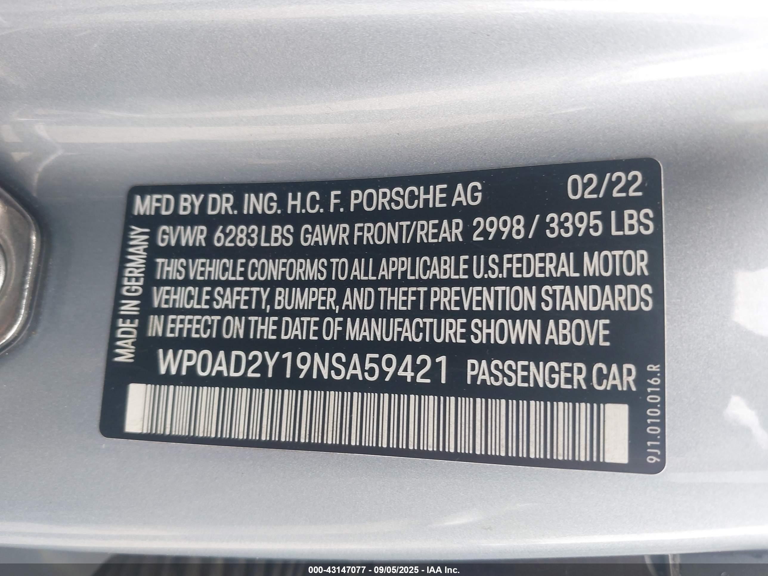 PORSCHE TAYCAN image 9