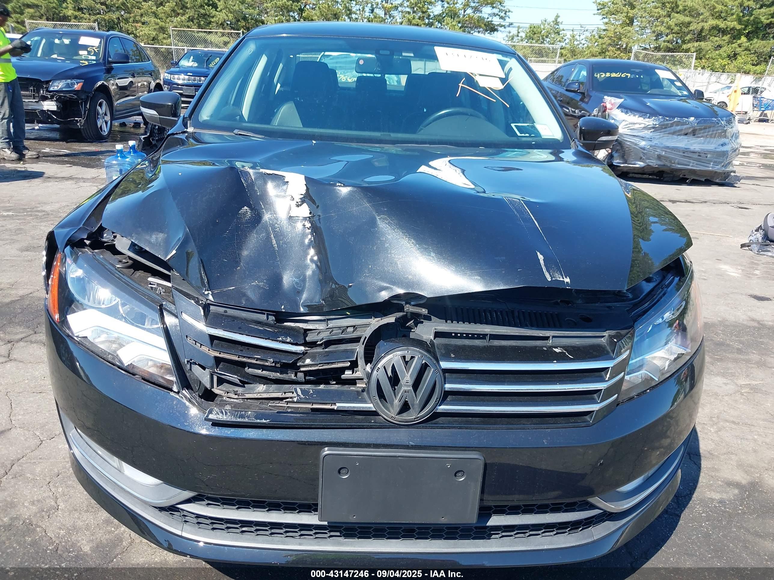 VOLKSWAGEN PASSAT image 6