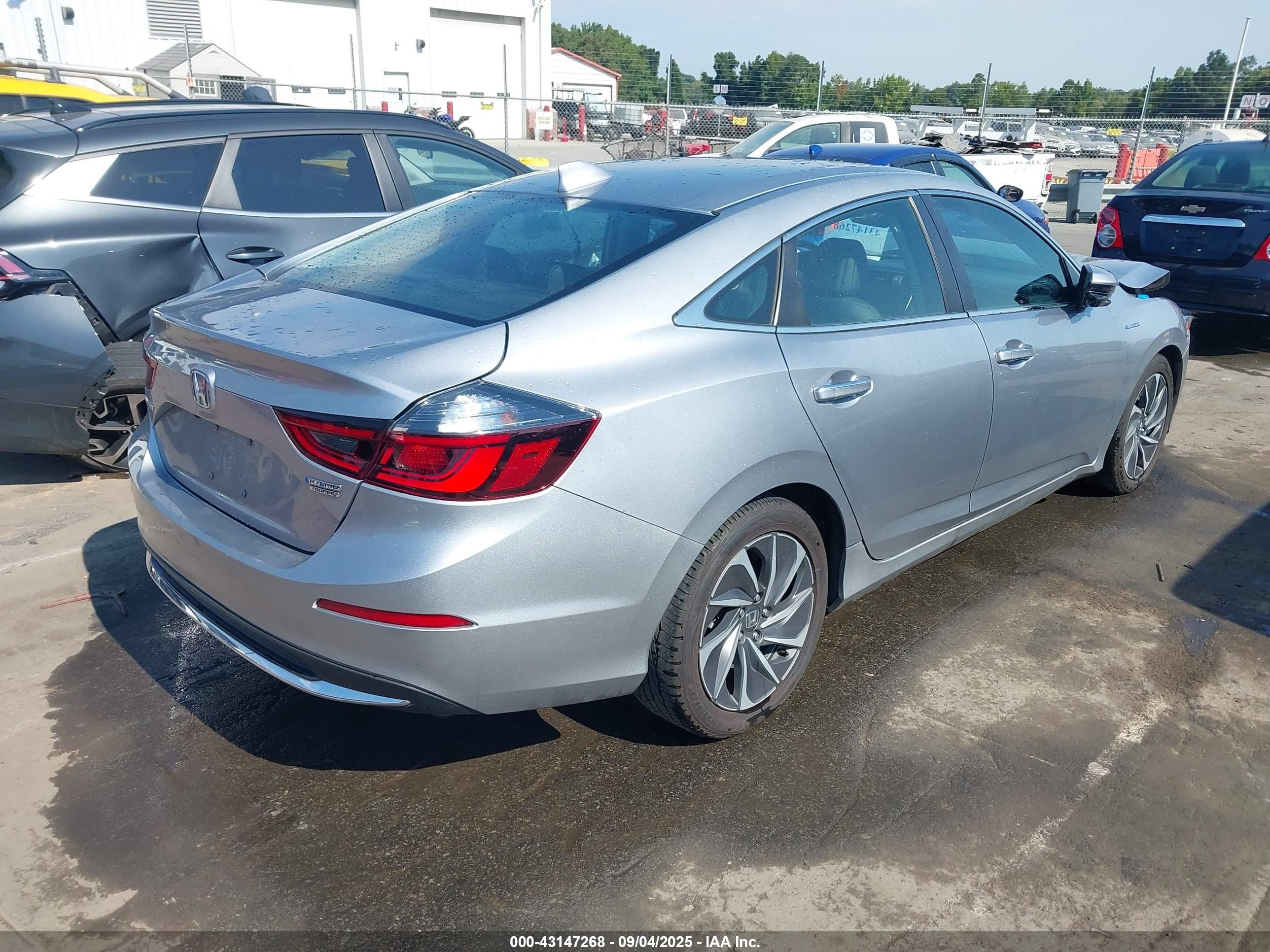 HONDA INSIGHT image 4
