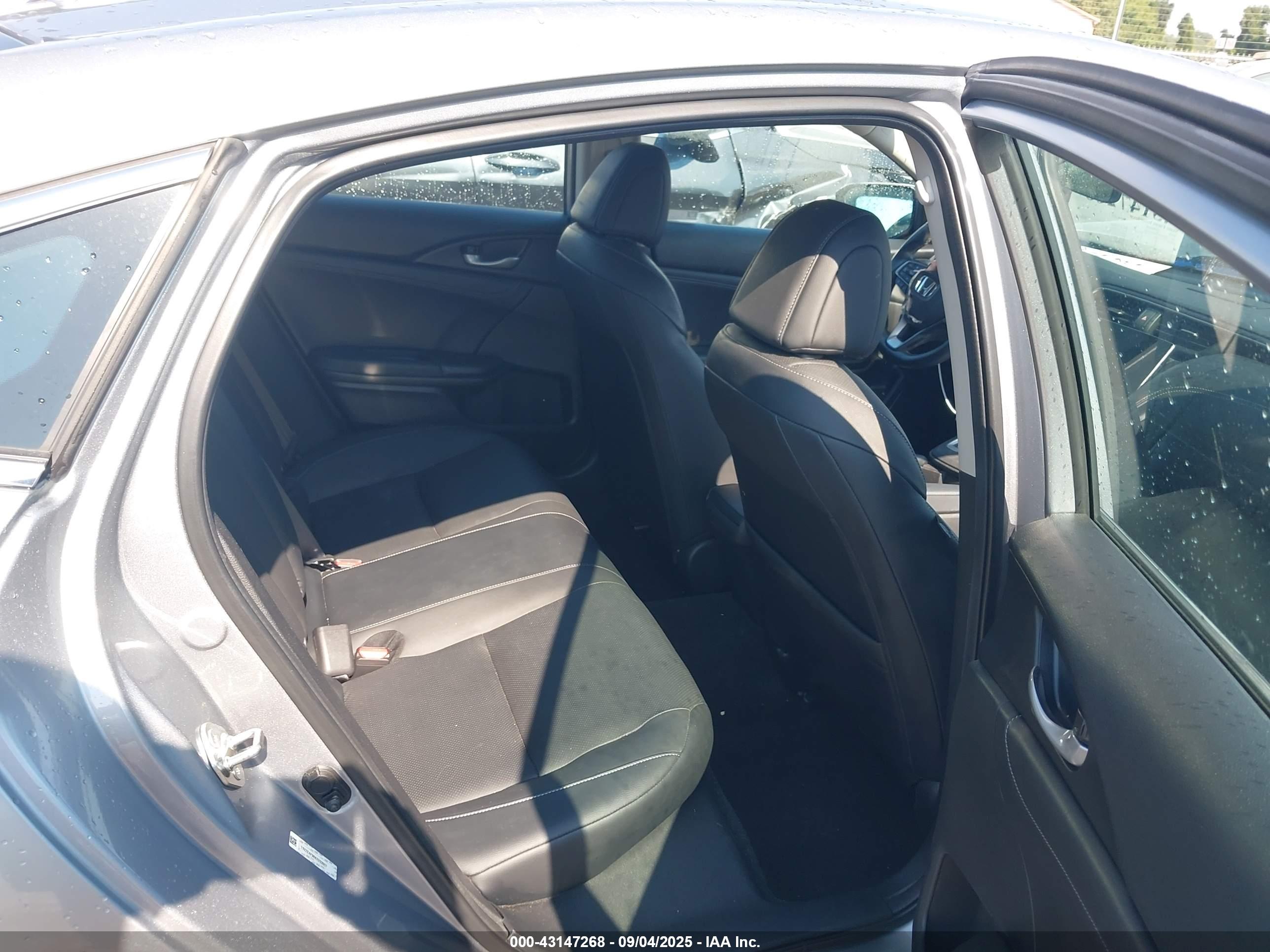 HONDA INSIGHT image 8