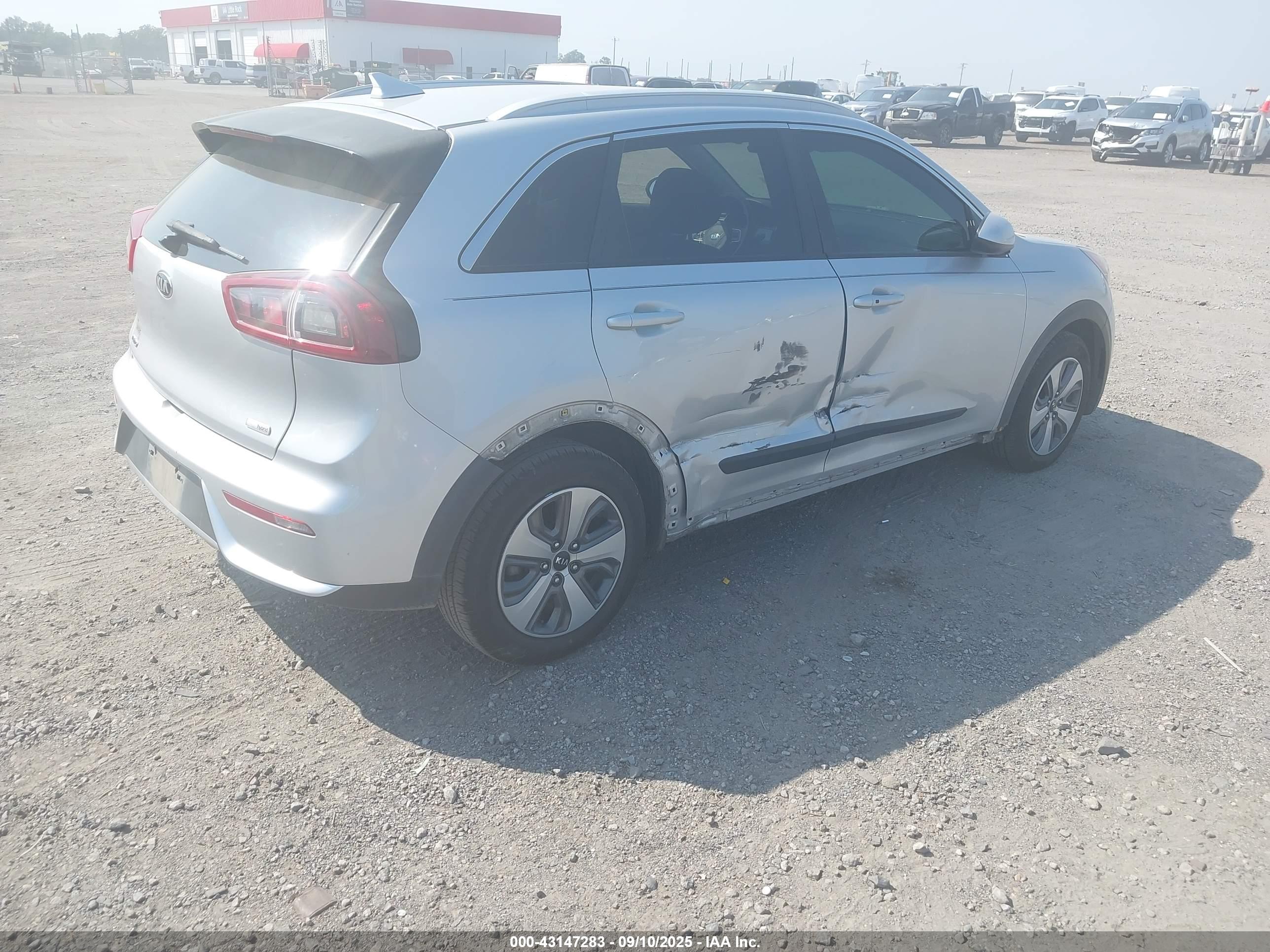 KIA NIRO image 4