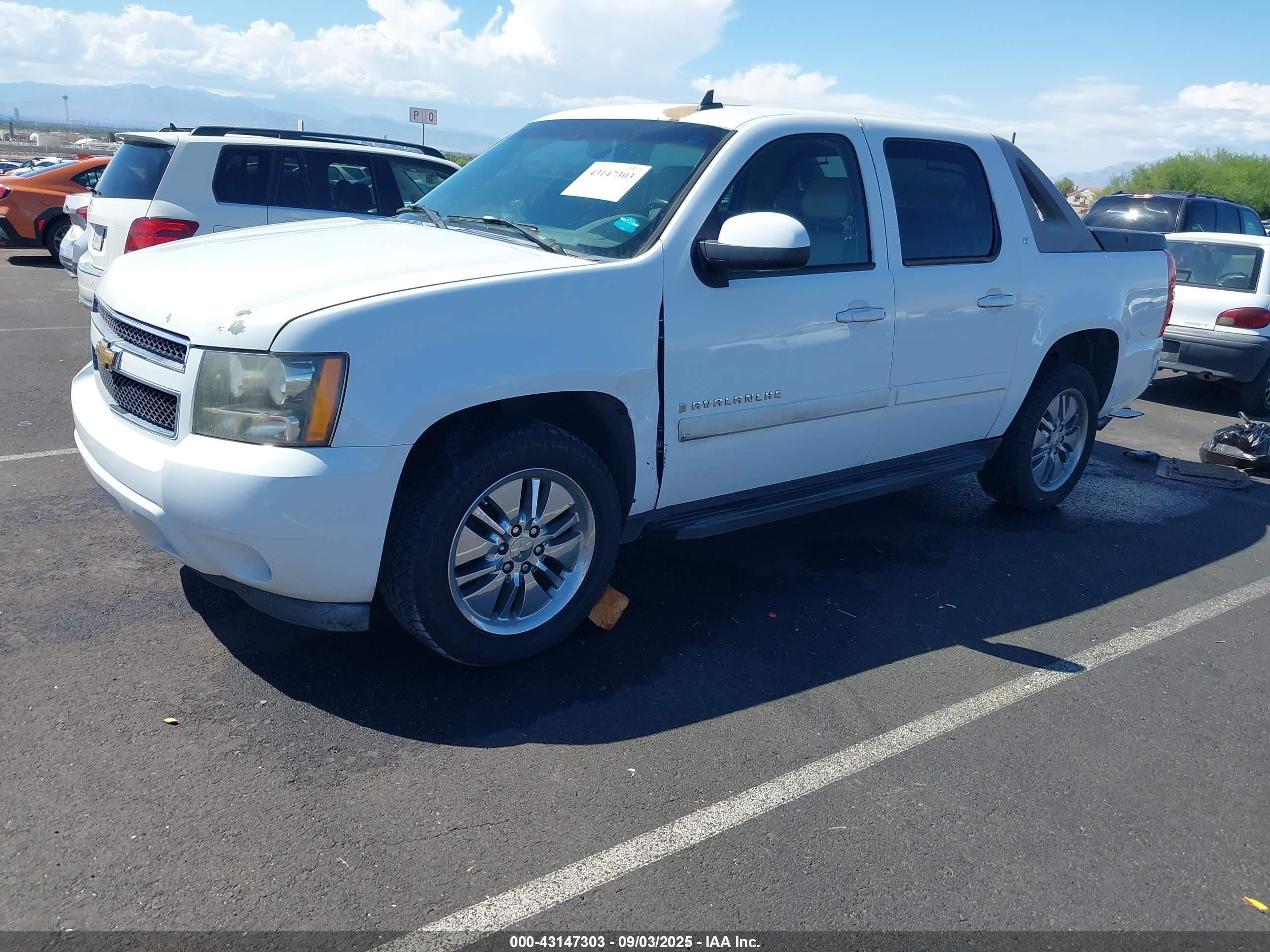 CHEVROLET AVALANCHE image 2