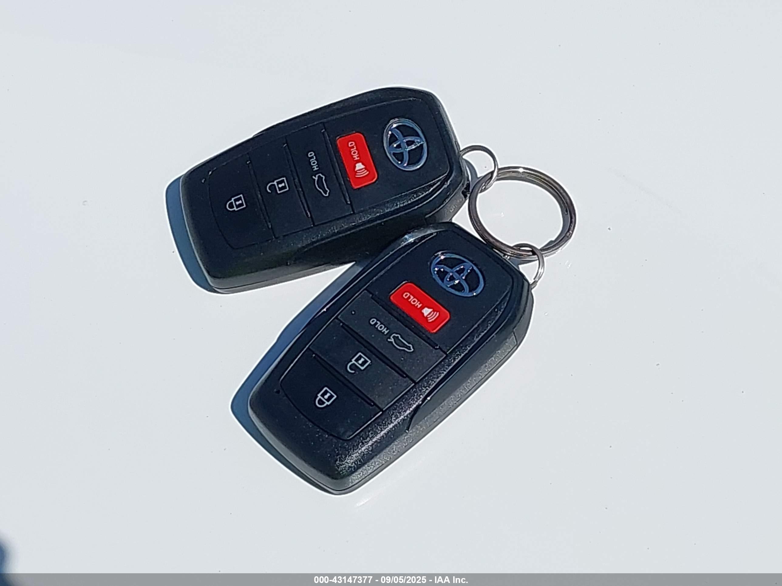 TOYOTA COROLLA image 11