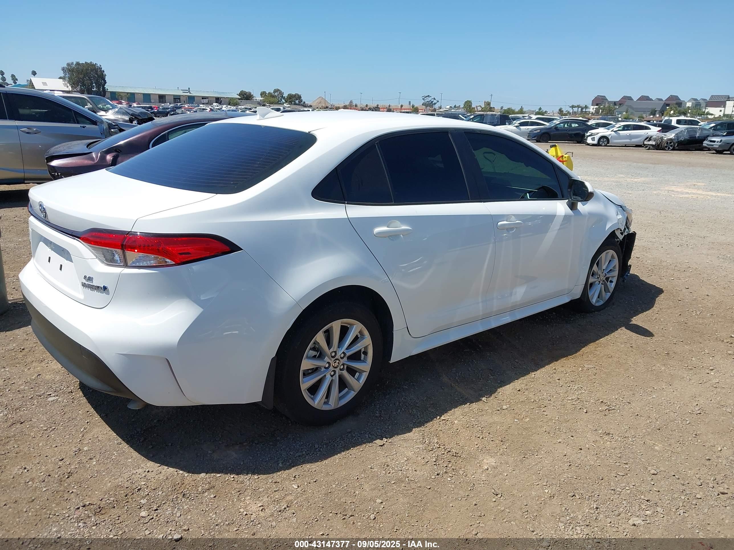 TOYOTA COROLLA image 4