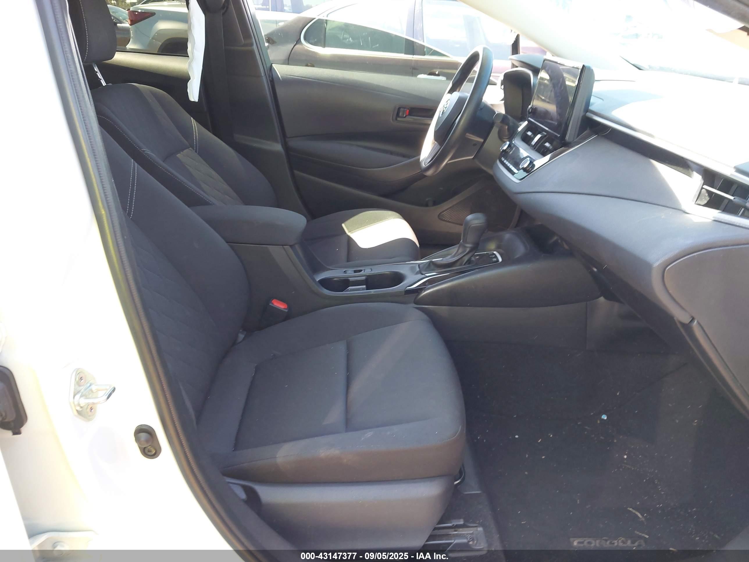 TOYOTA COROLLA image 5