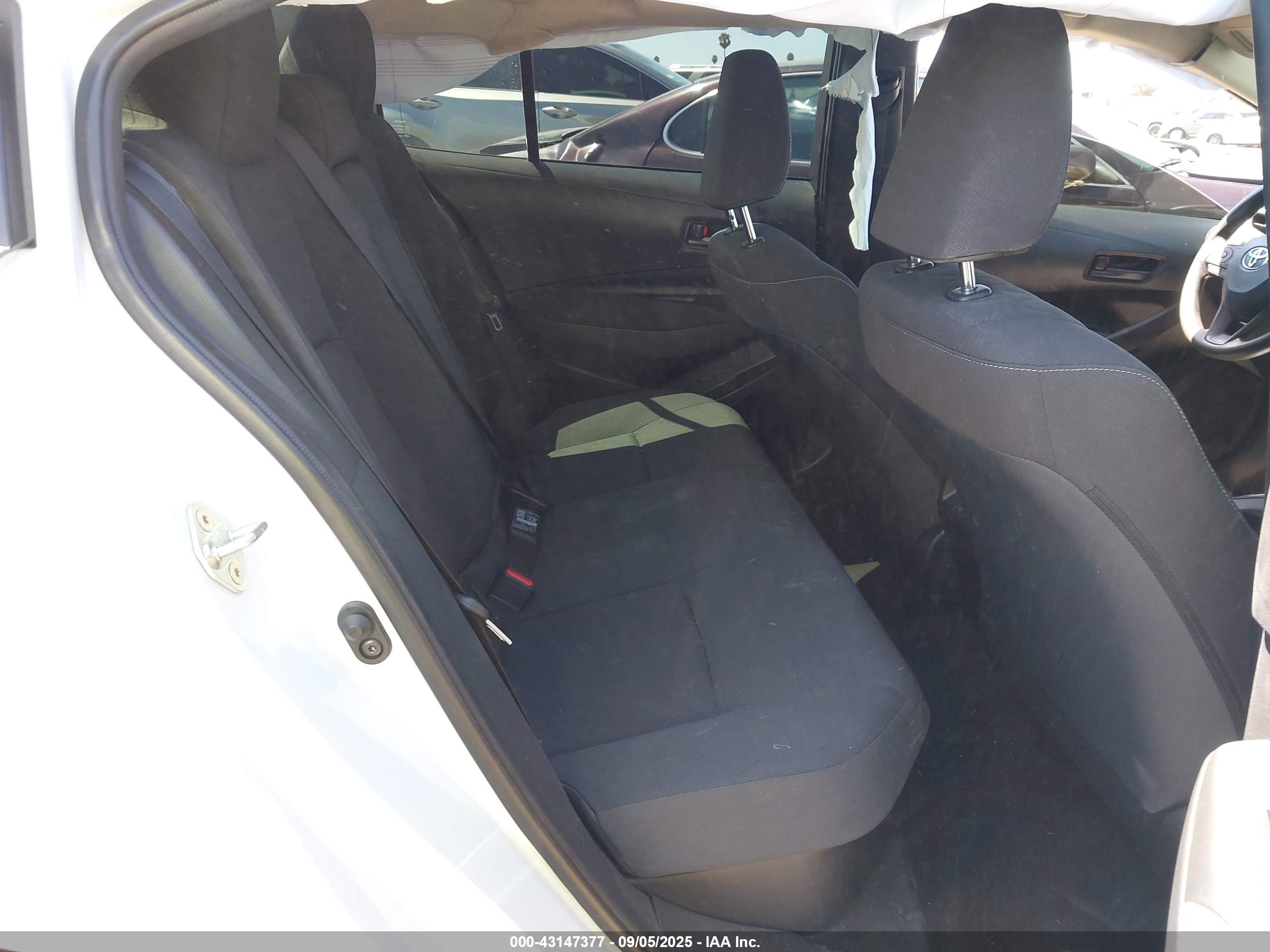 TOYOTA COROLLA image 8