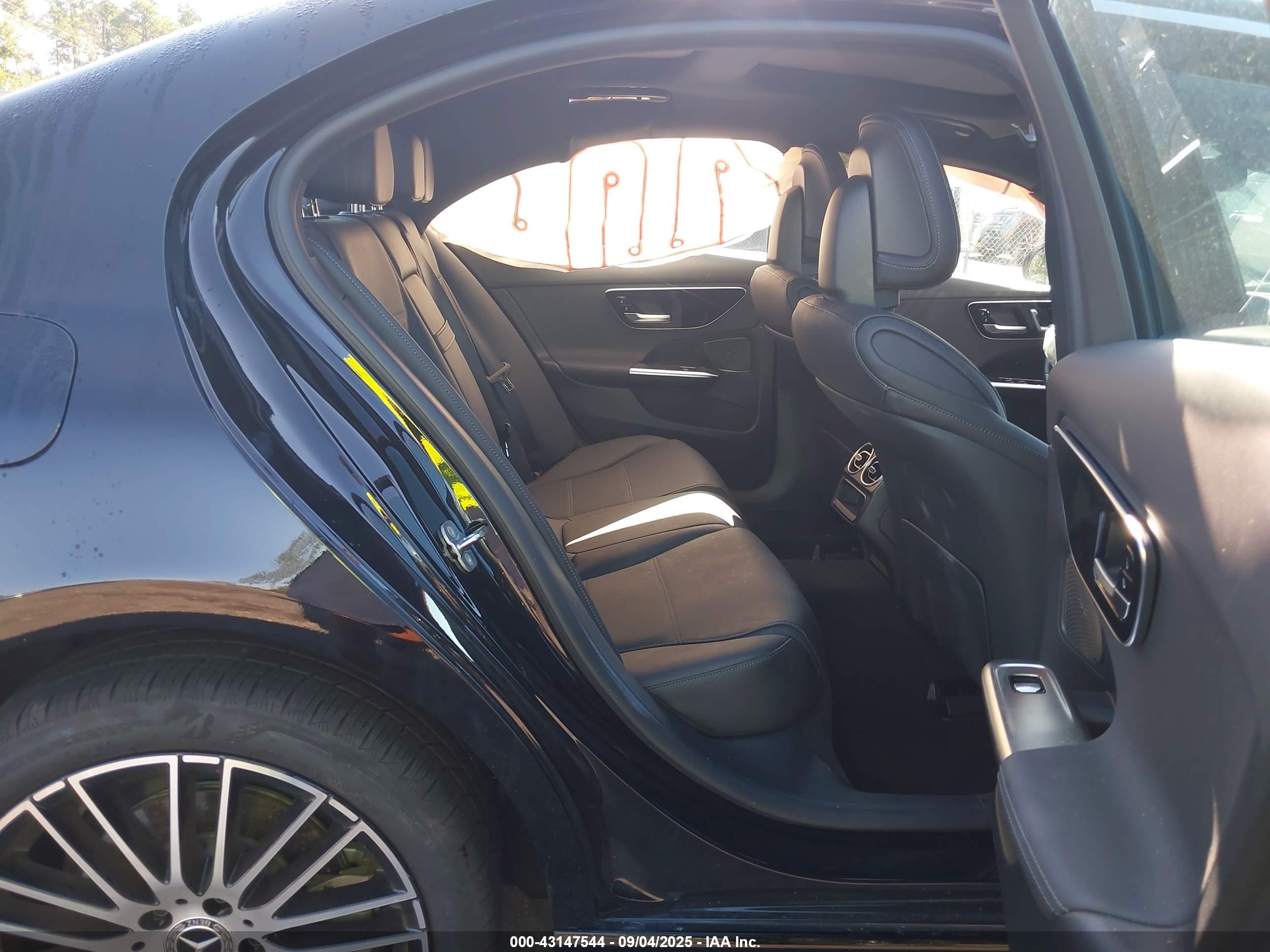 MERCEDES-BENZ C image 8