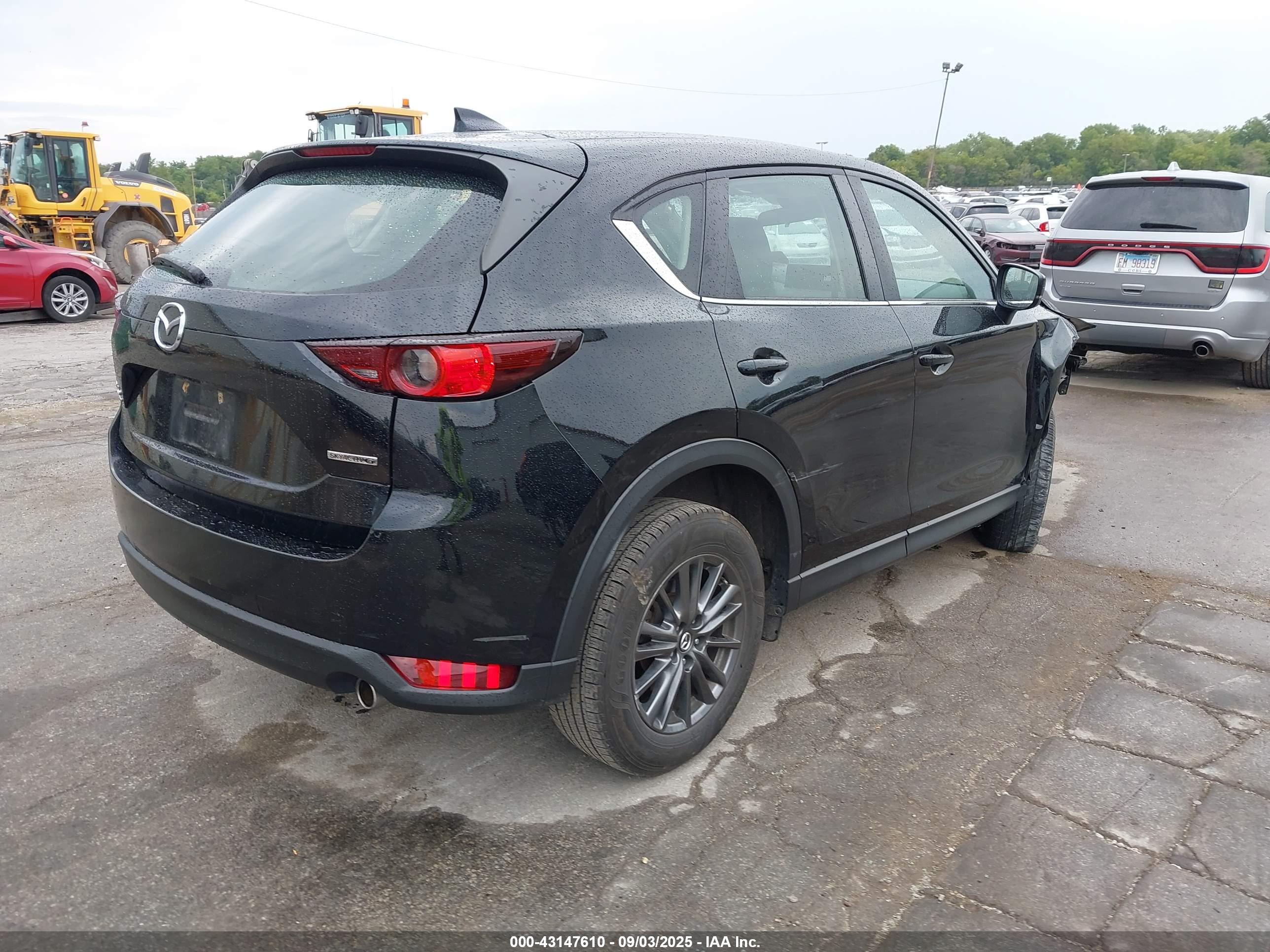 MAZDA CX-5 image 4