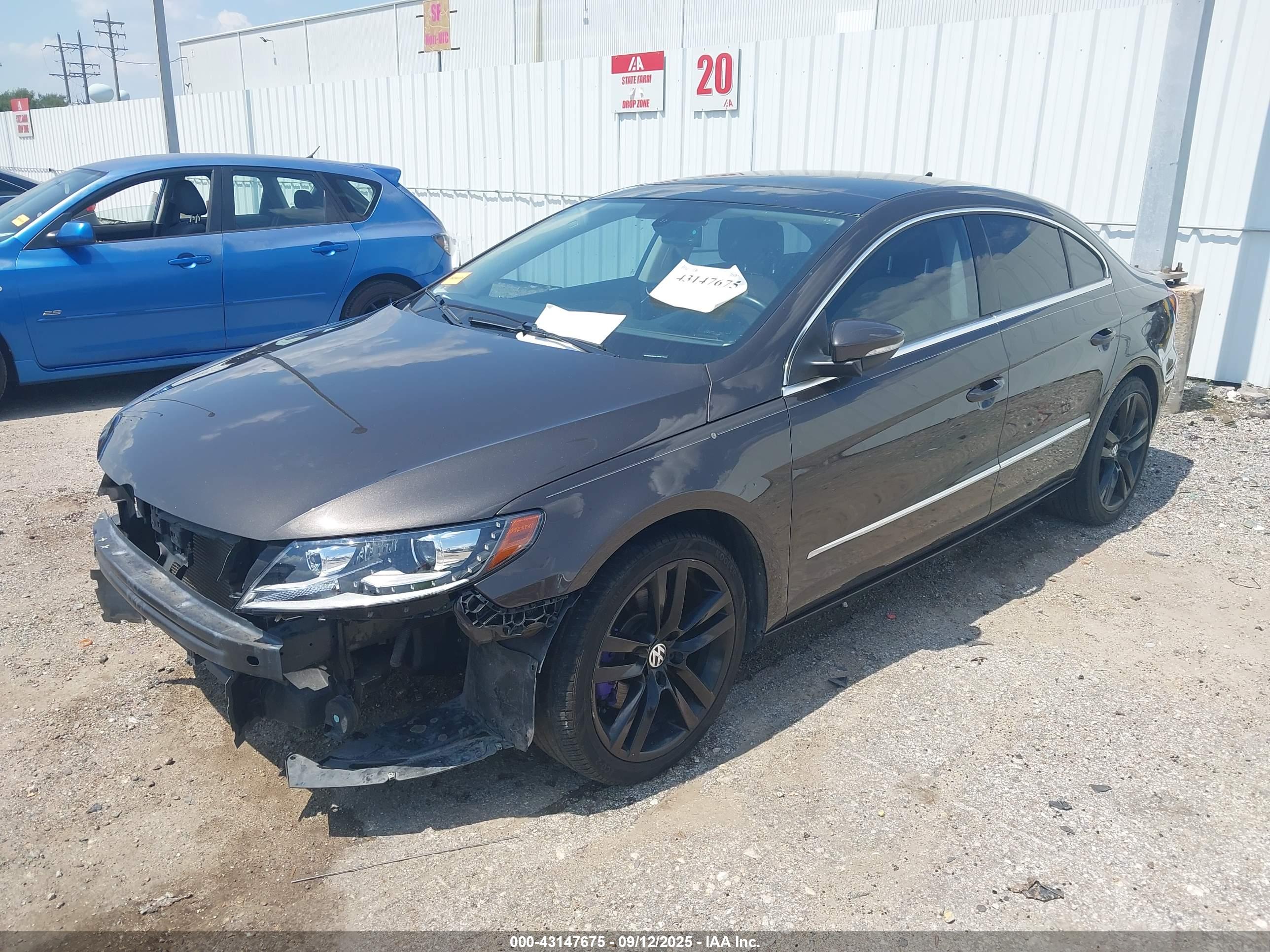 VOLKSWAGEN CC image 2