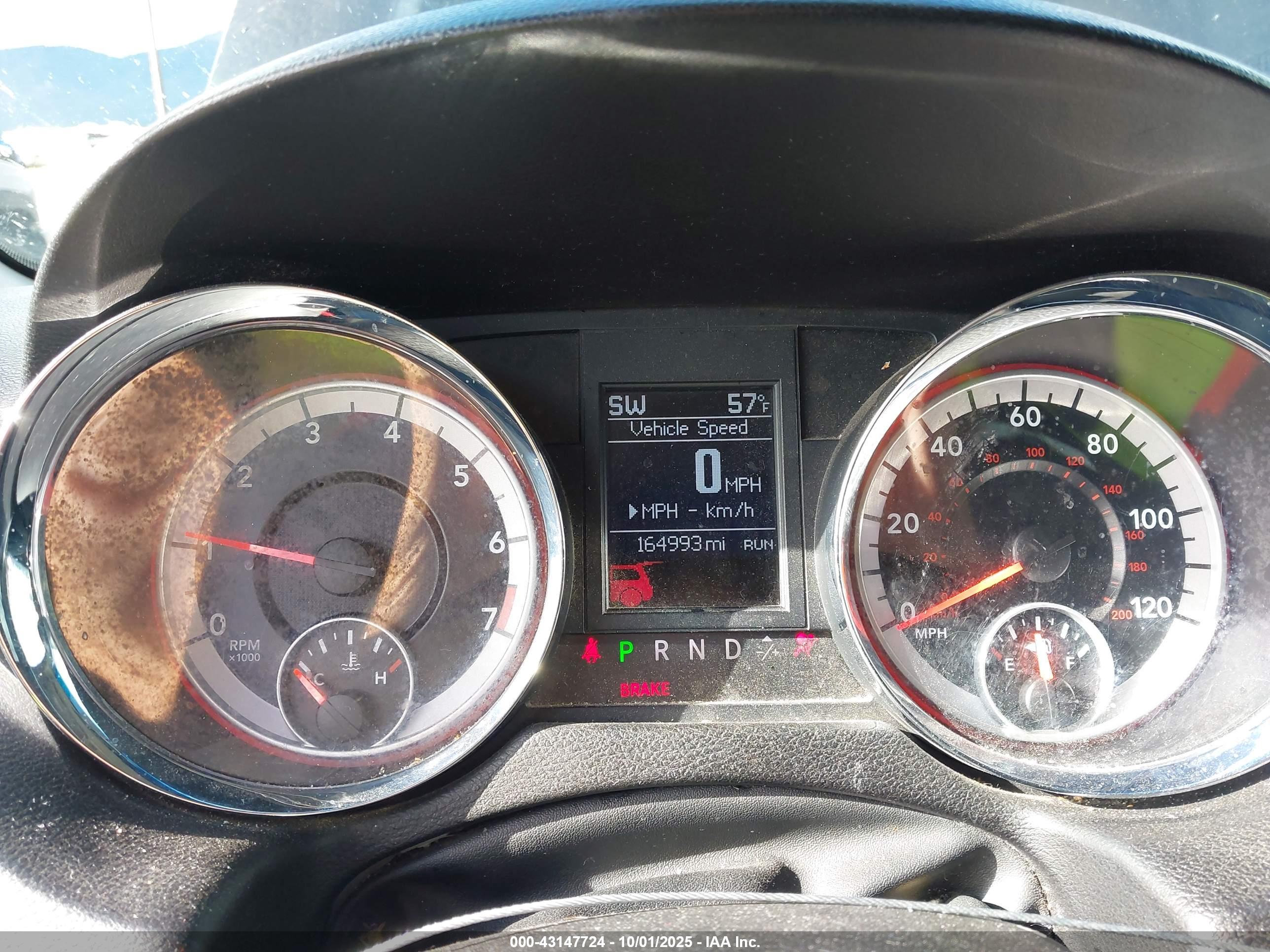 DODGE GRAND image 7