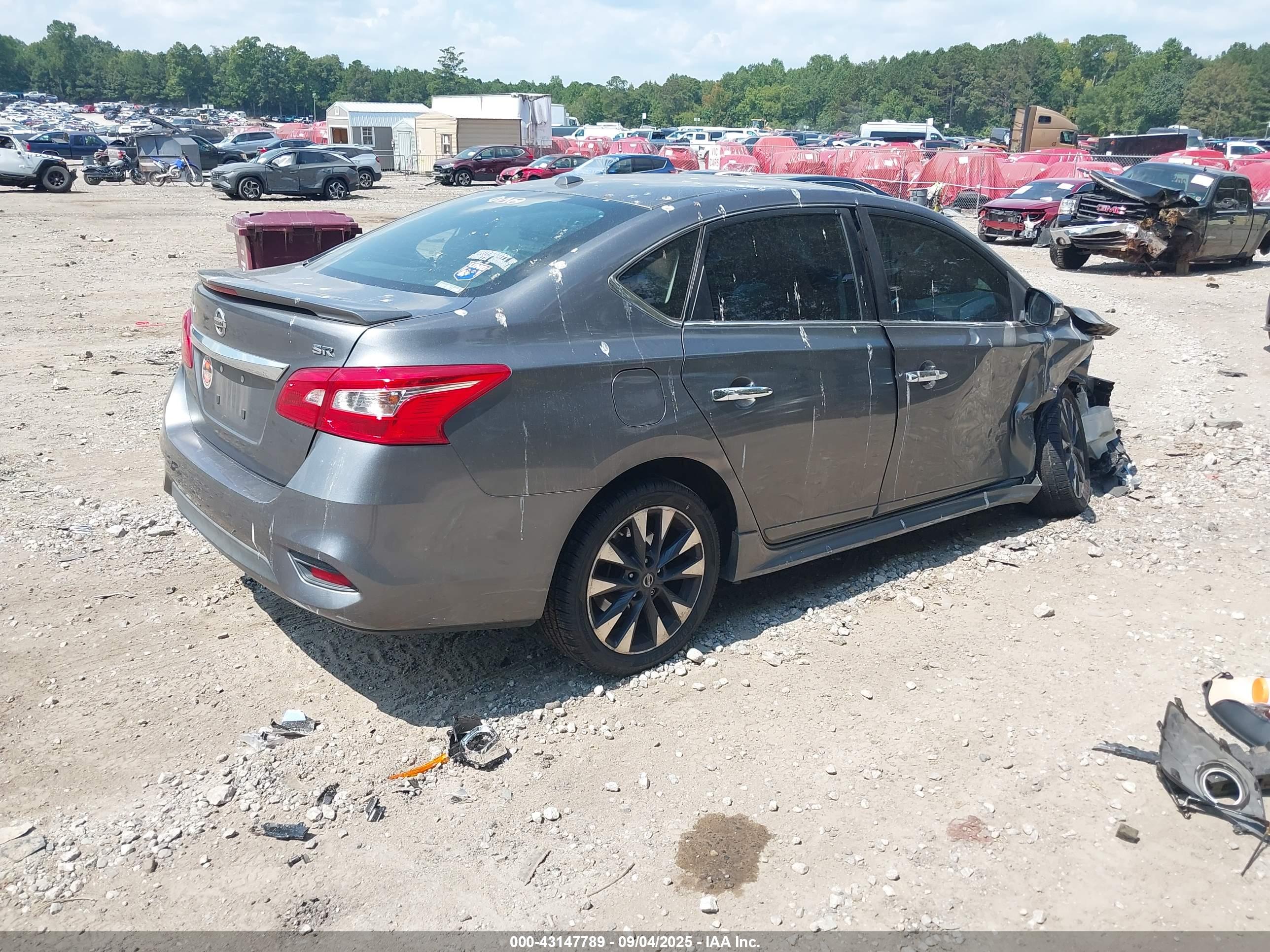 NISSAN SENTRA image 4