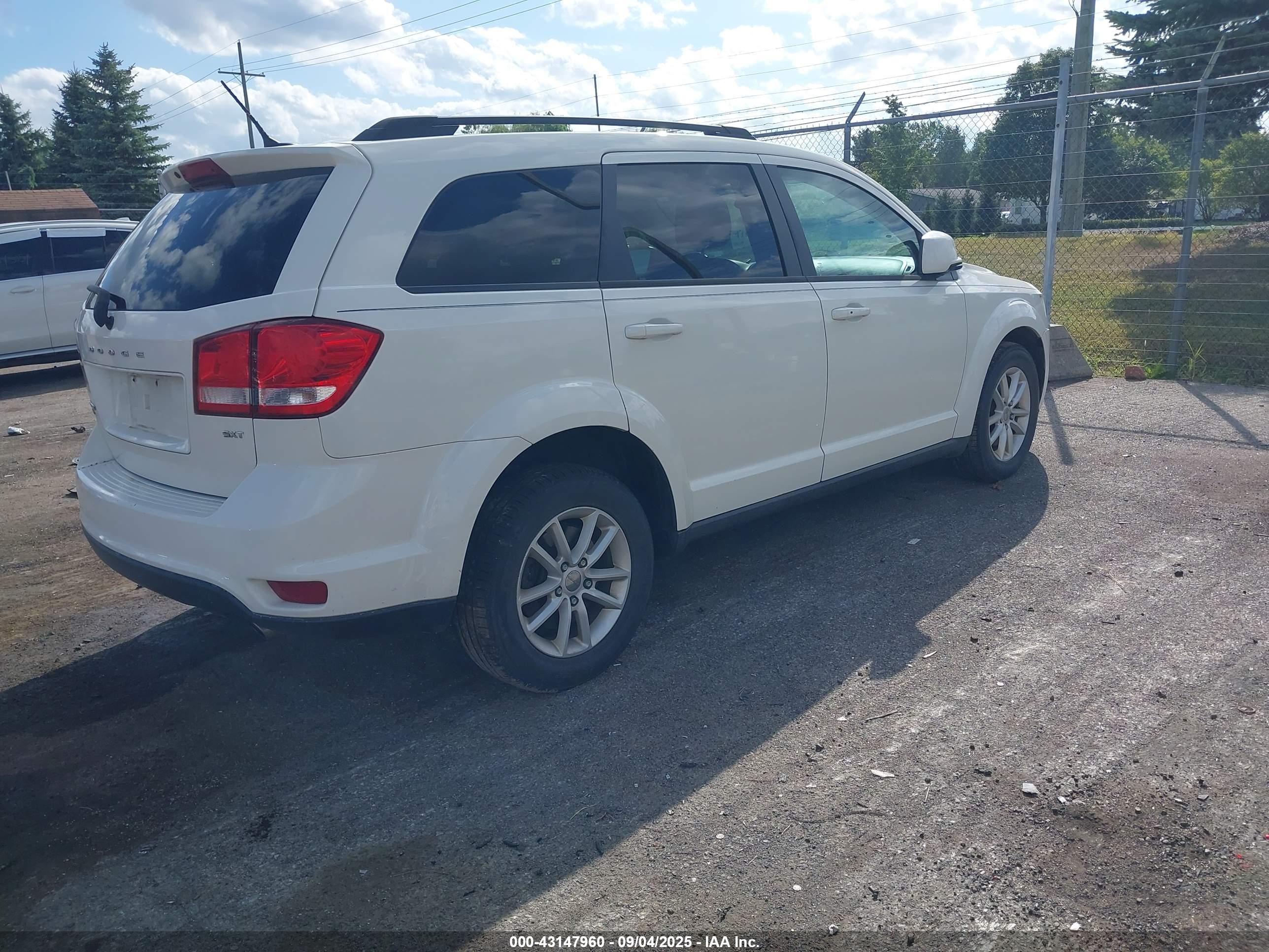 DODGE JOURNEY image 4