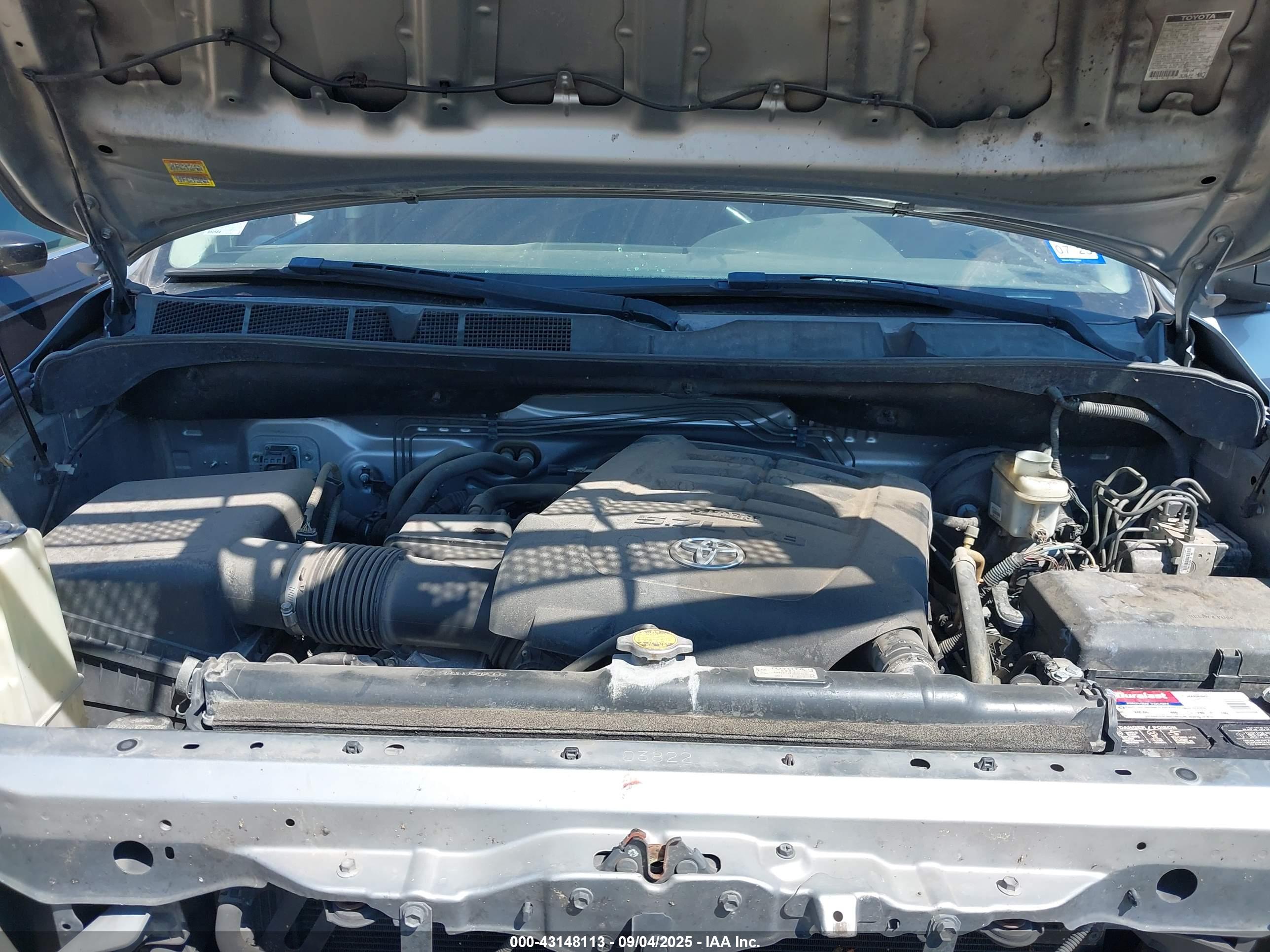 TOYOTA TUNDRA image 10