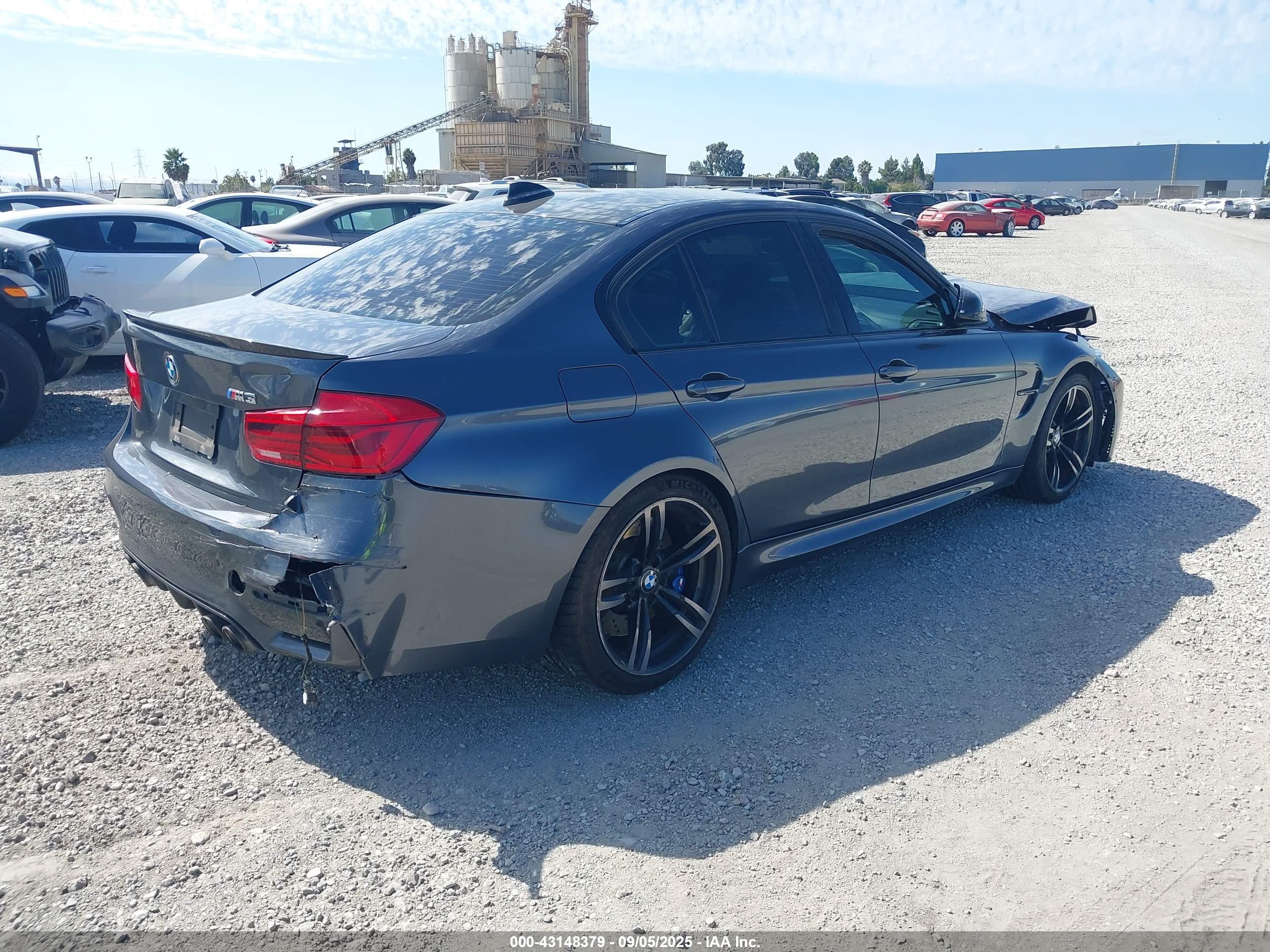 BMW M3 image 4