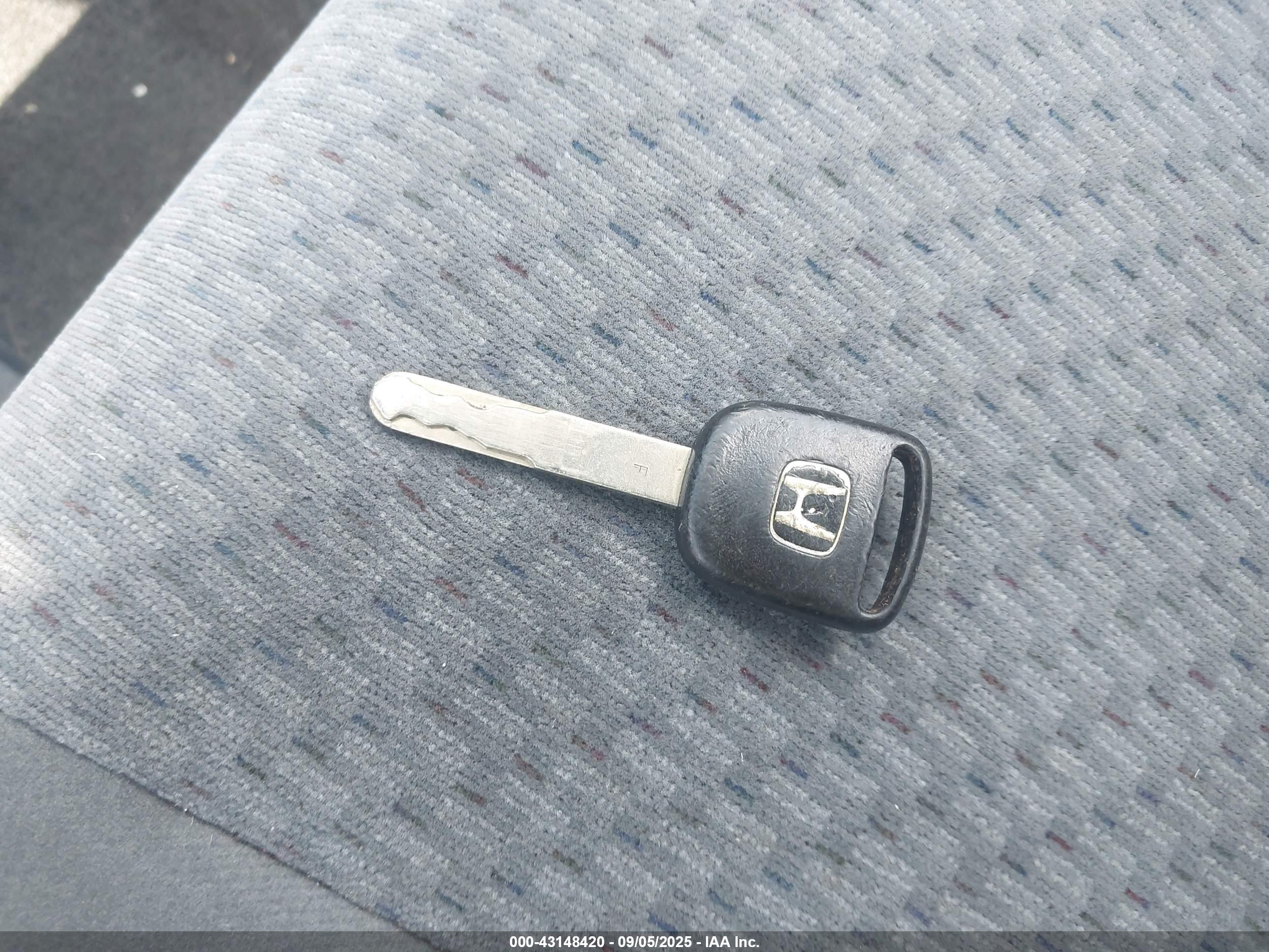 HONDA CIVIC image 11