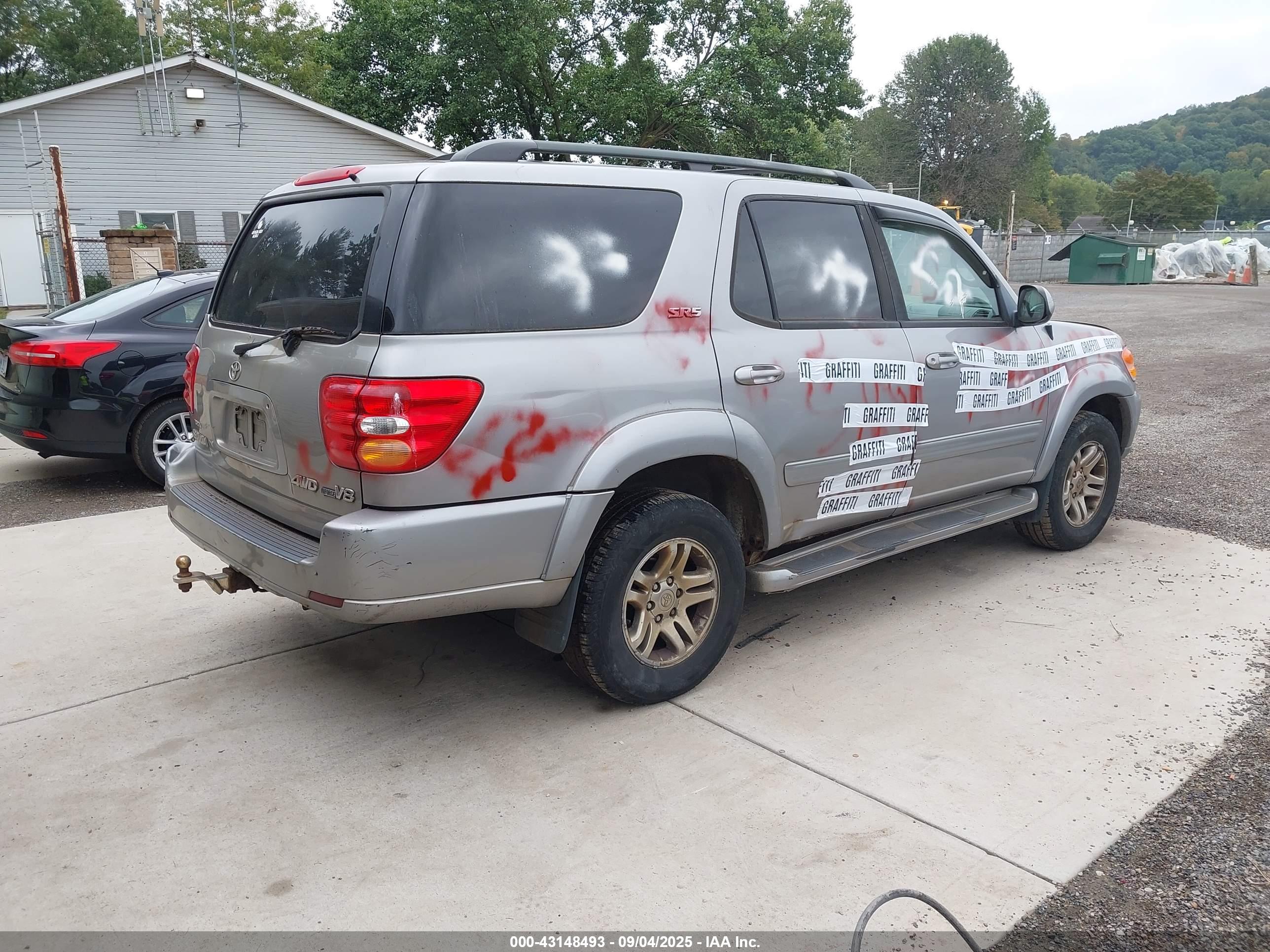 TOYOTA SEQUOIA image 4