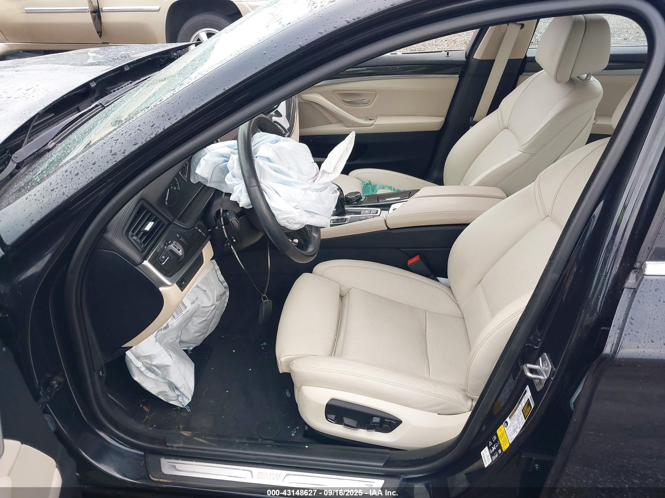 BMW 550I image 5