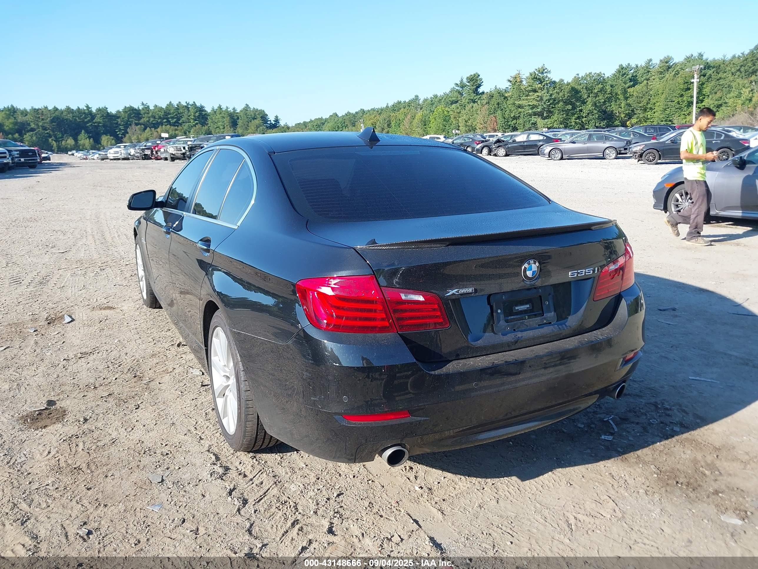 BMW 535I image 3