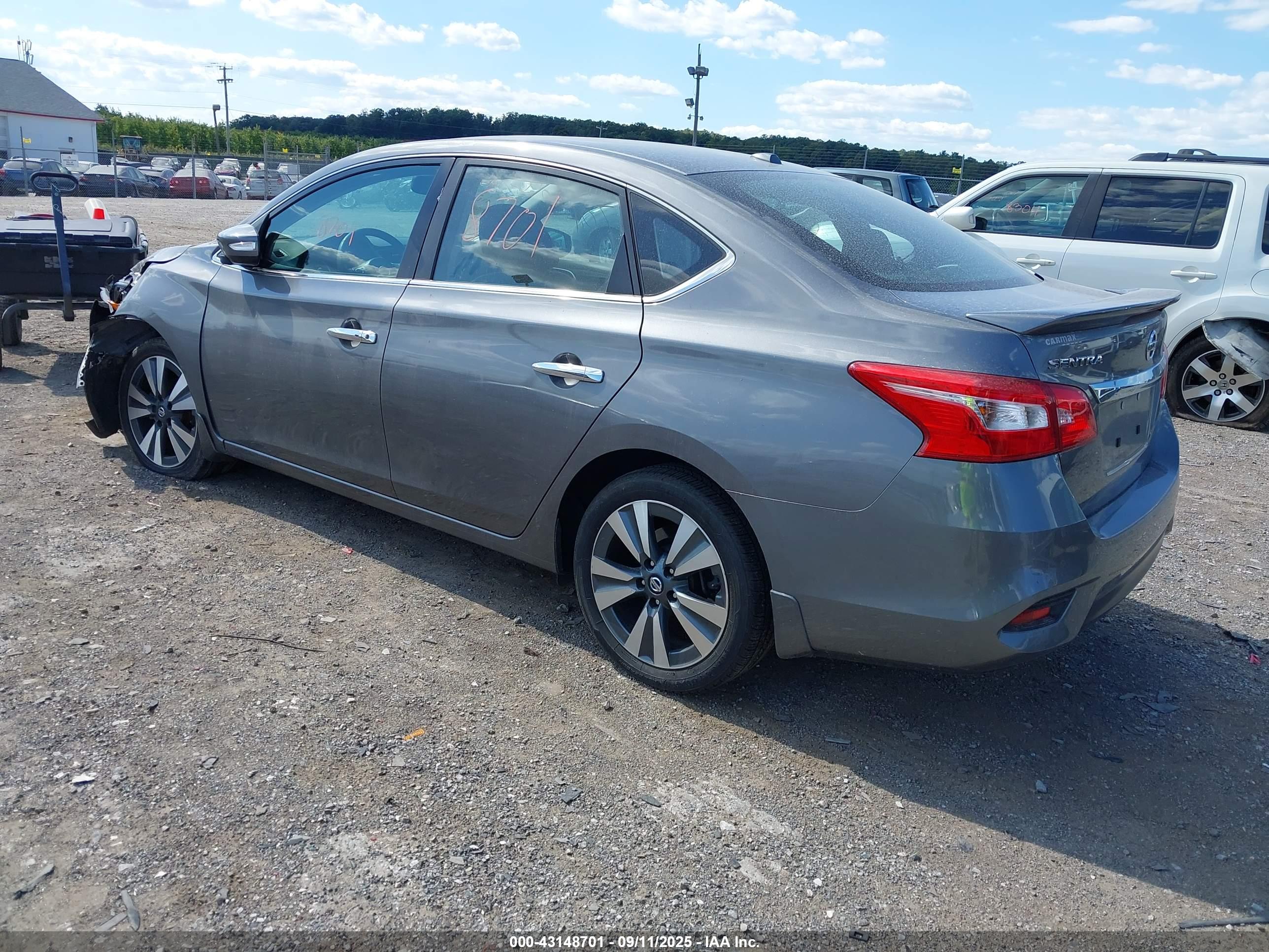 NISSAN SENTRA image 3