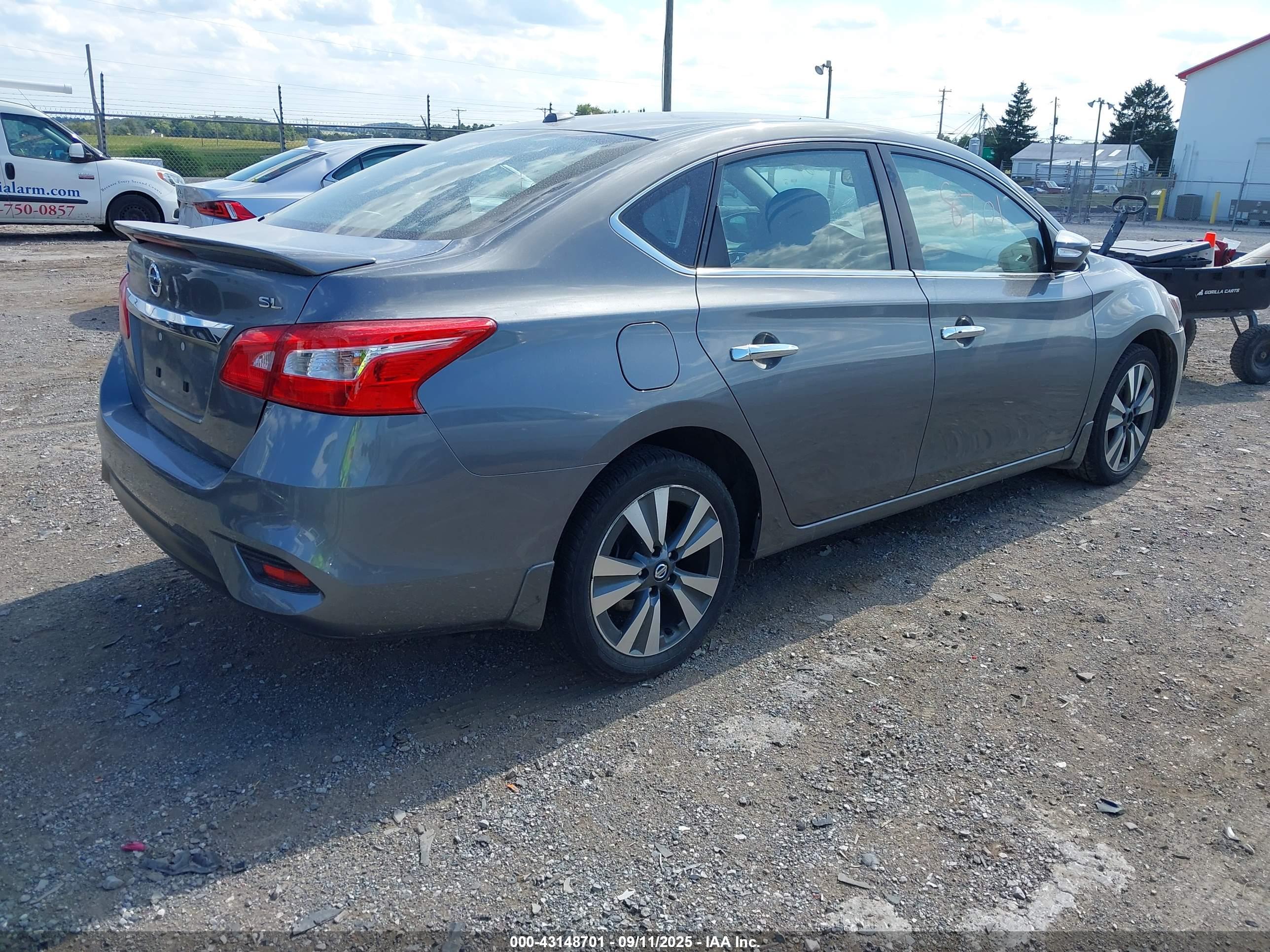 NISSAN SENTRA image 4