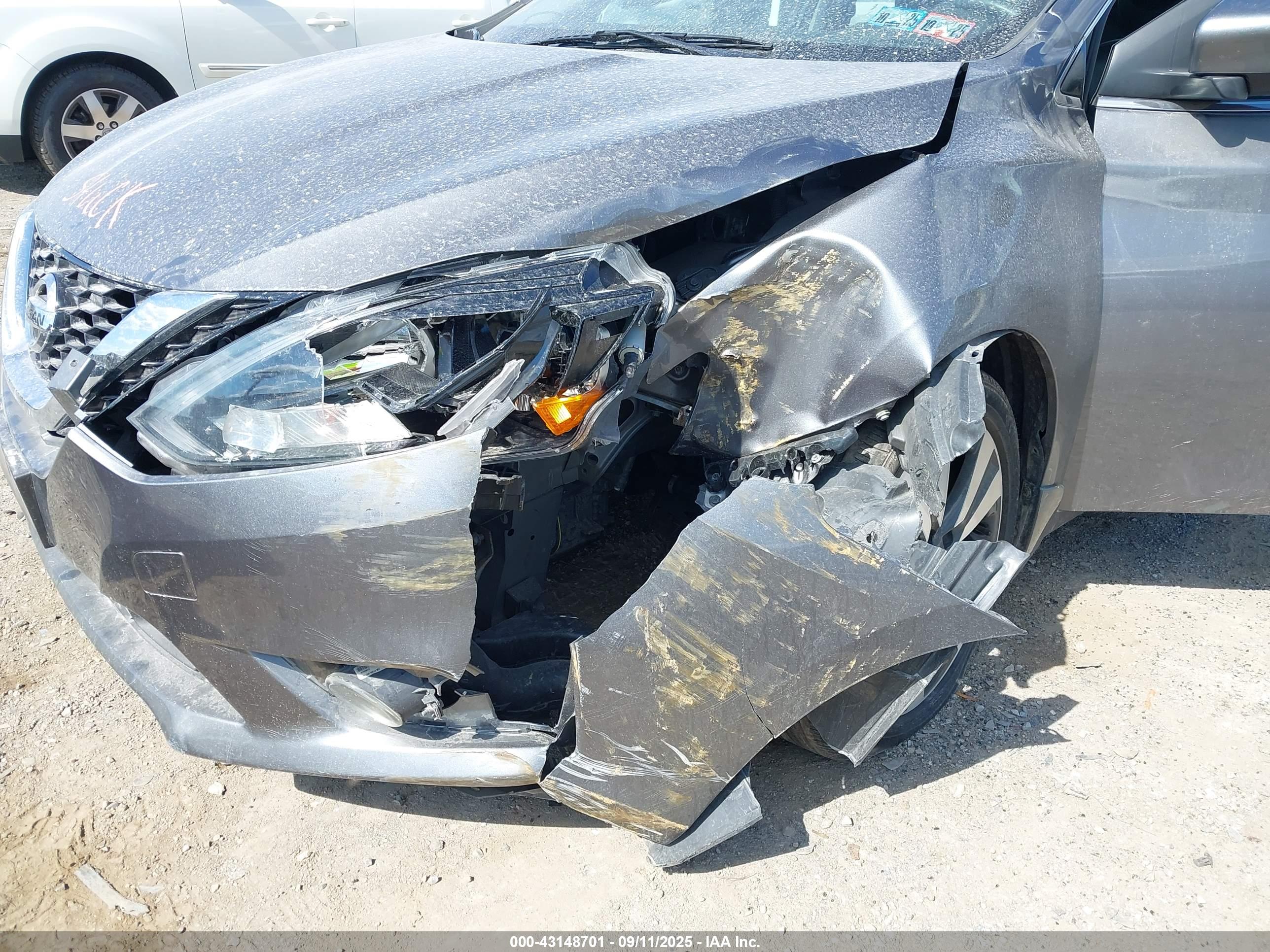 NISSAN SENTRA image 6