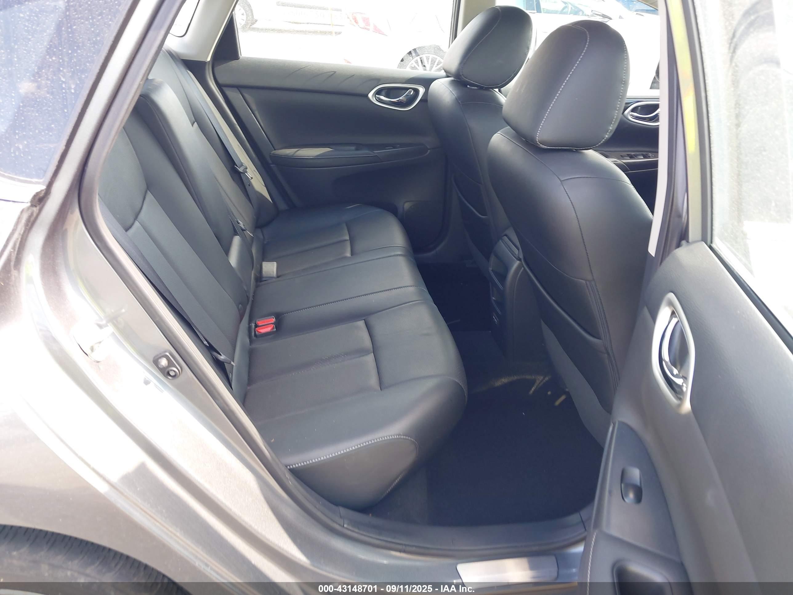 NISSAN SENTRA image 8