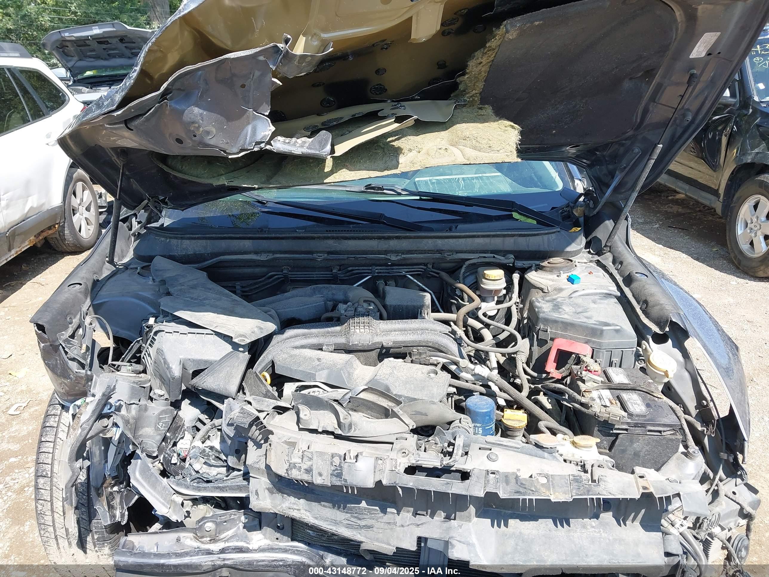 SUBARU OUTBACK image 10