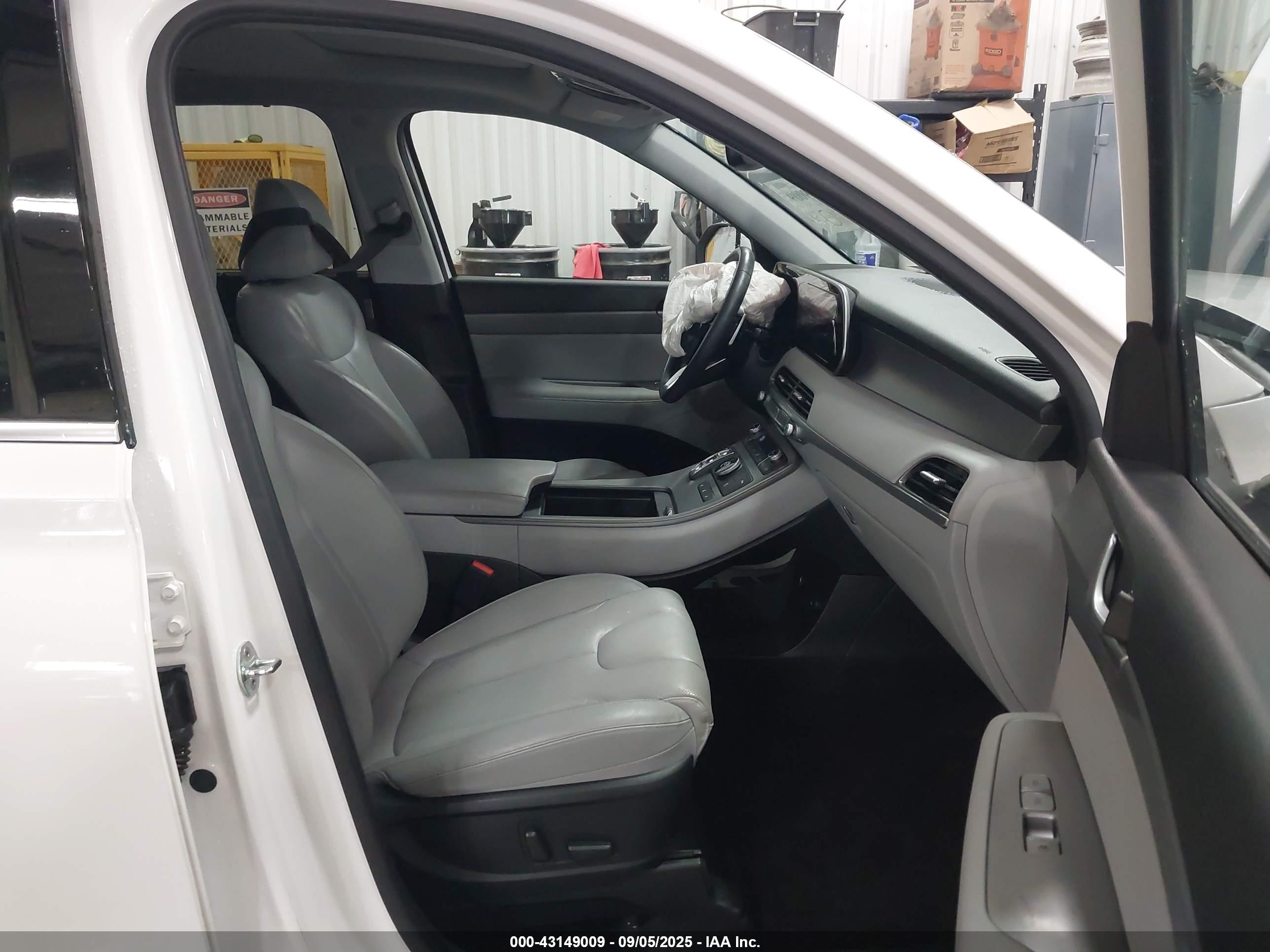 HYUNDAI PALISADE image 5