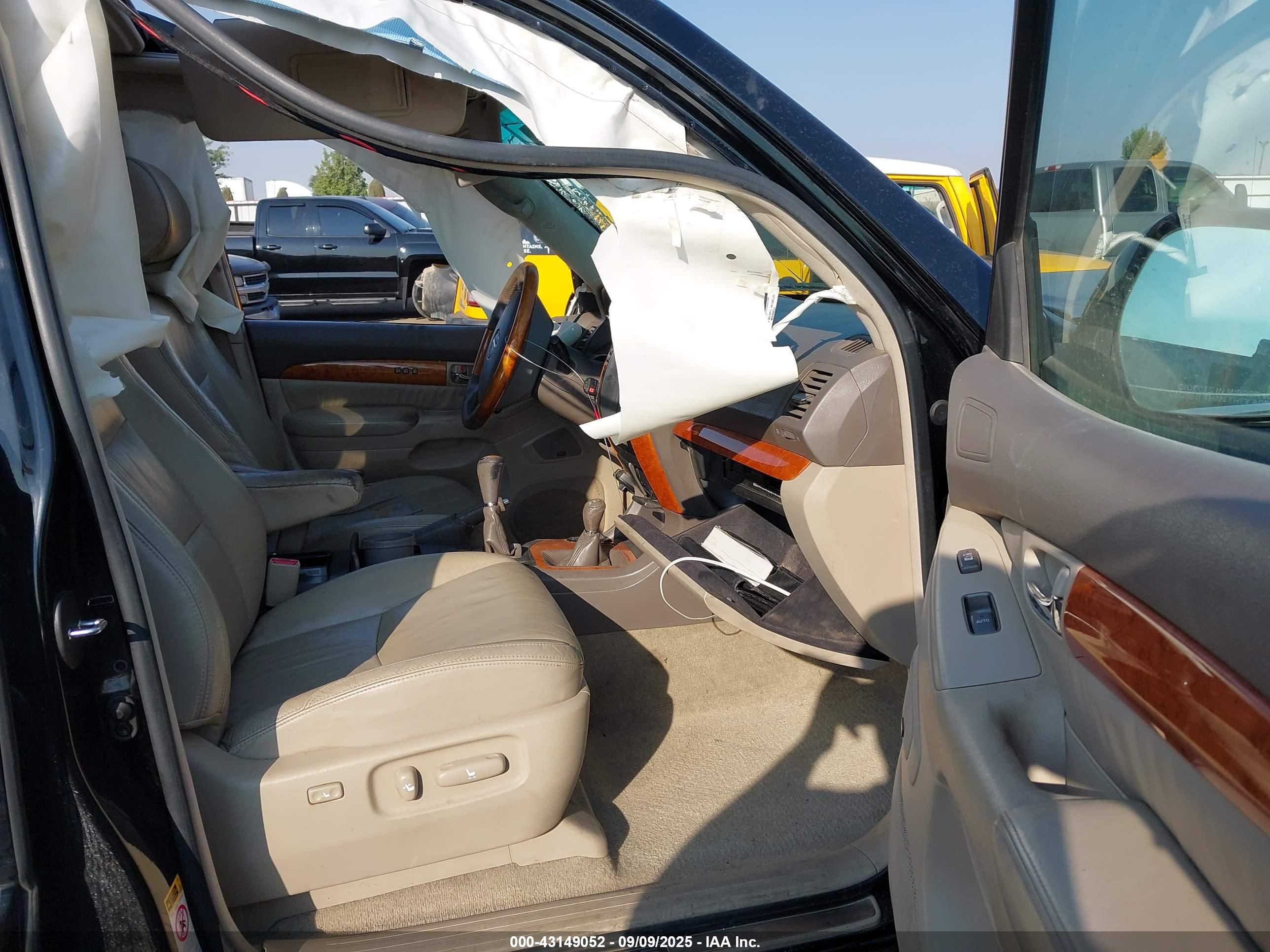 LEXUS GX image 5